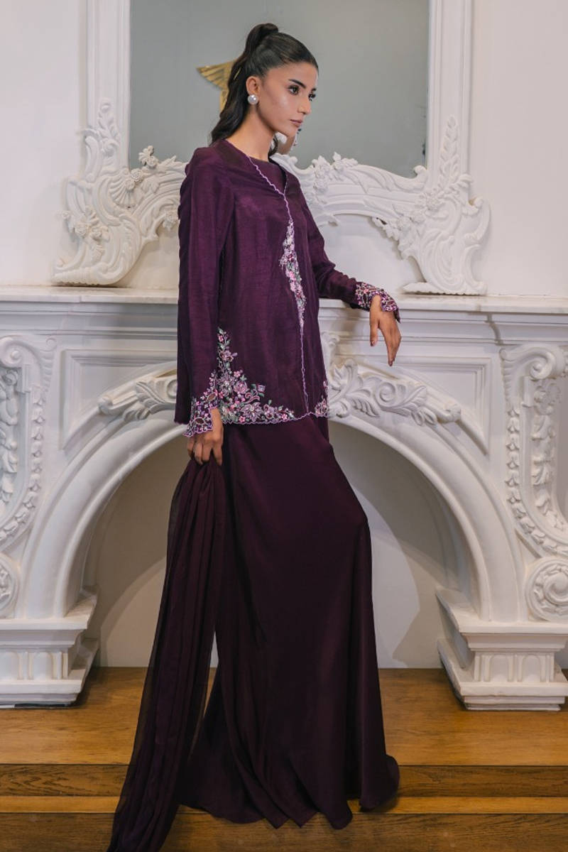 DEEP PLUM