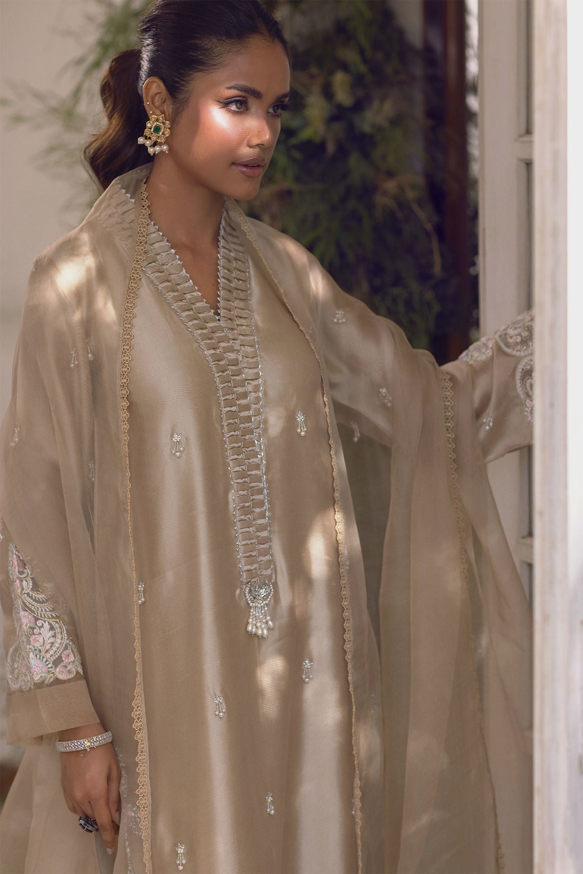 Ladia (Shirt and Pants)