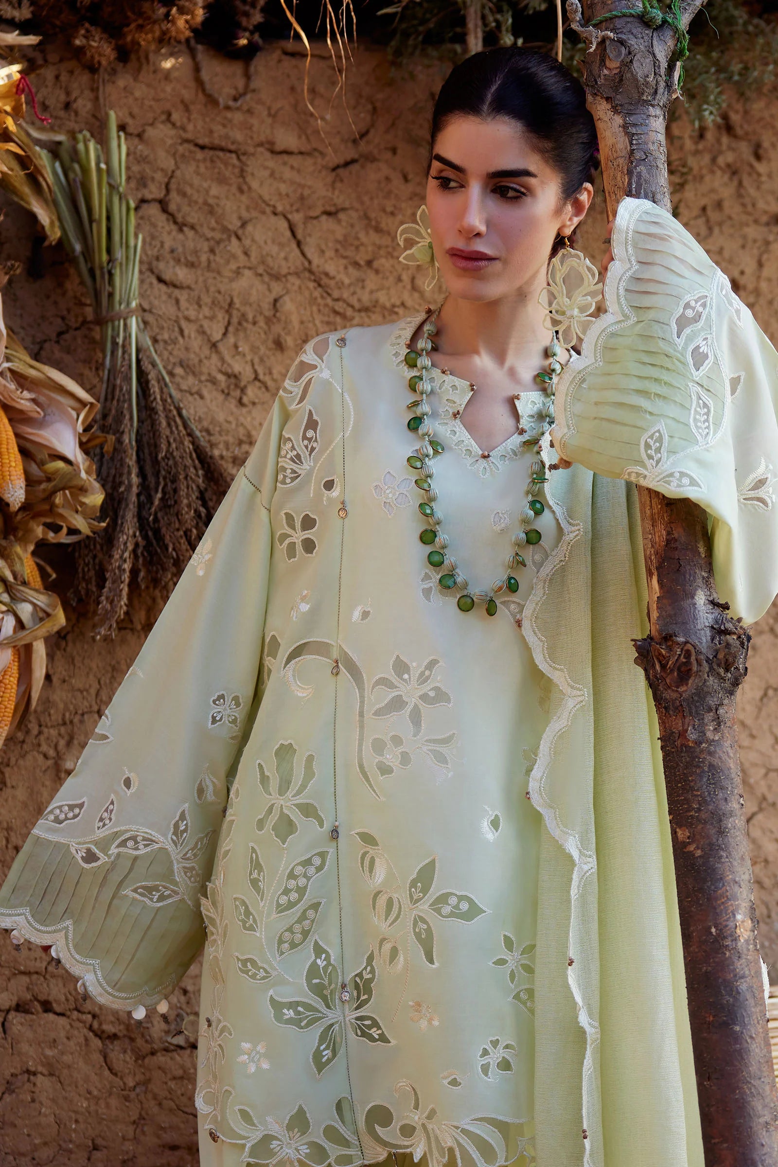 TÁO RÓU 桃柔 (ZL26-14 B)