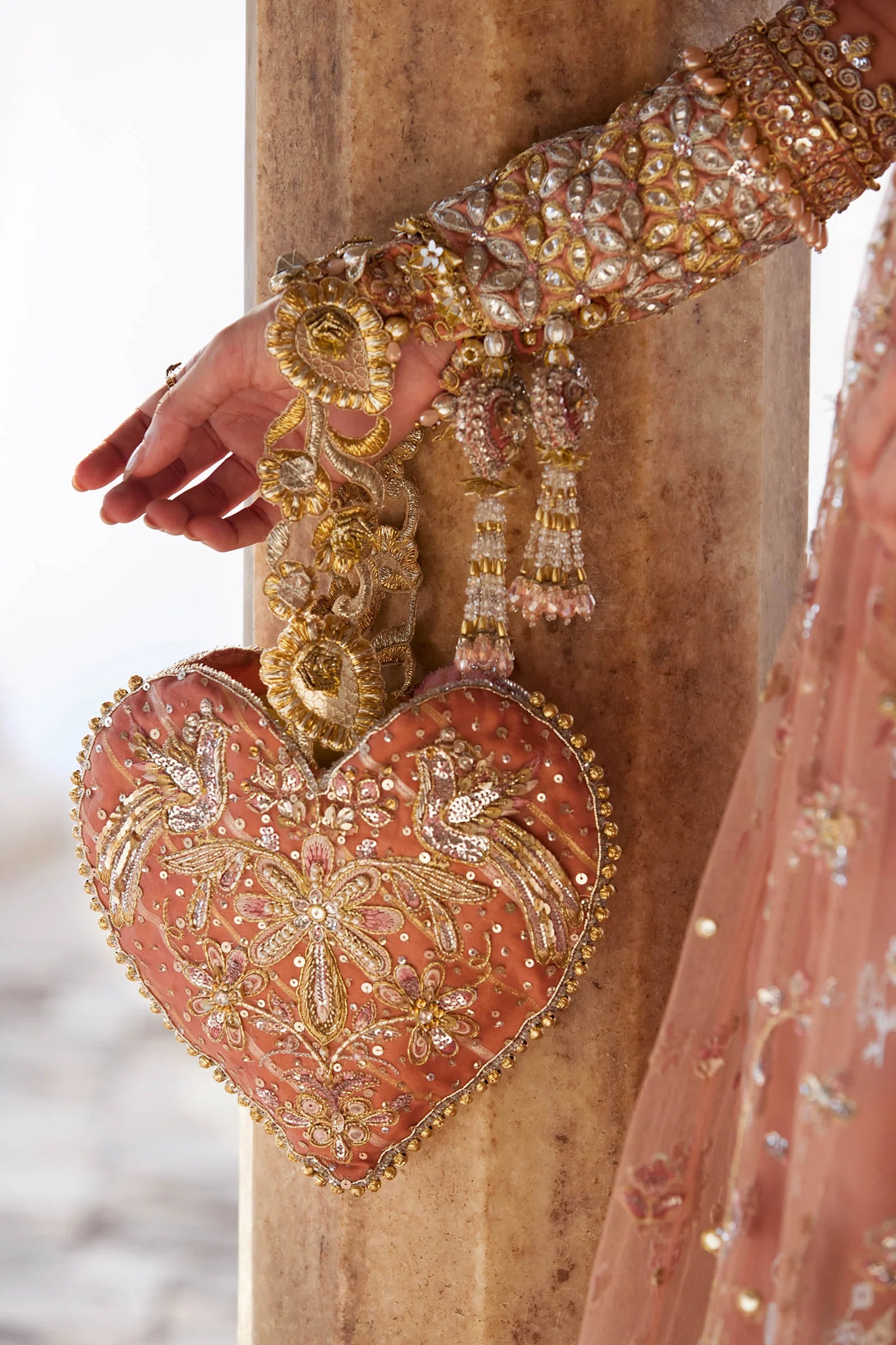 GUL-E-MAHNOOR (ZC25-08)