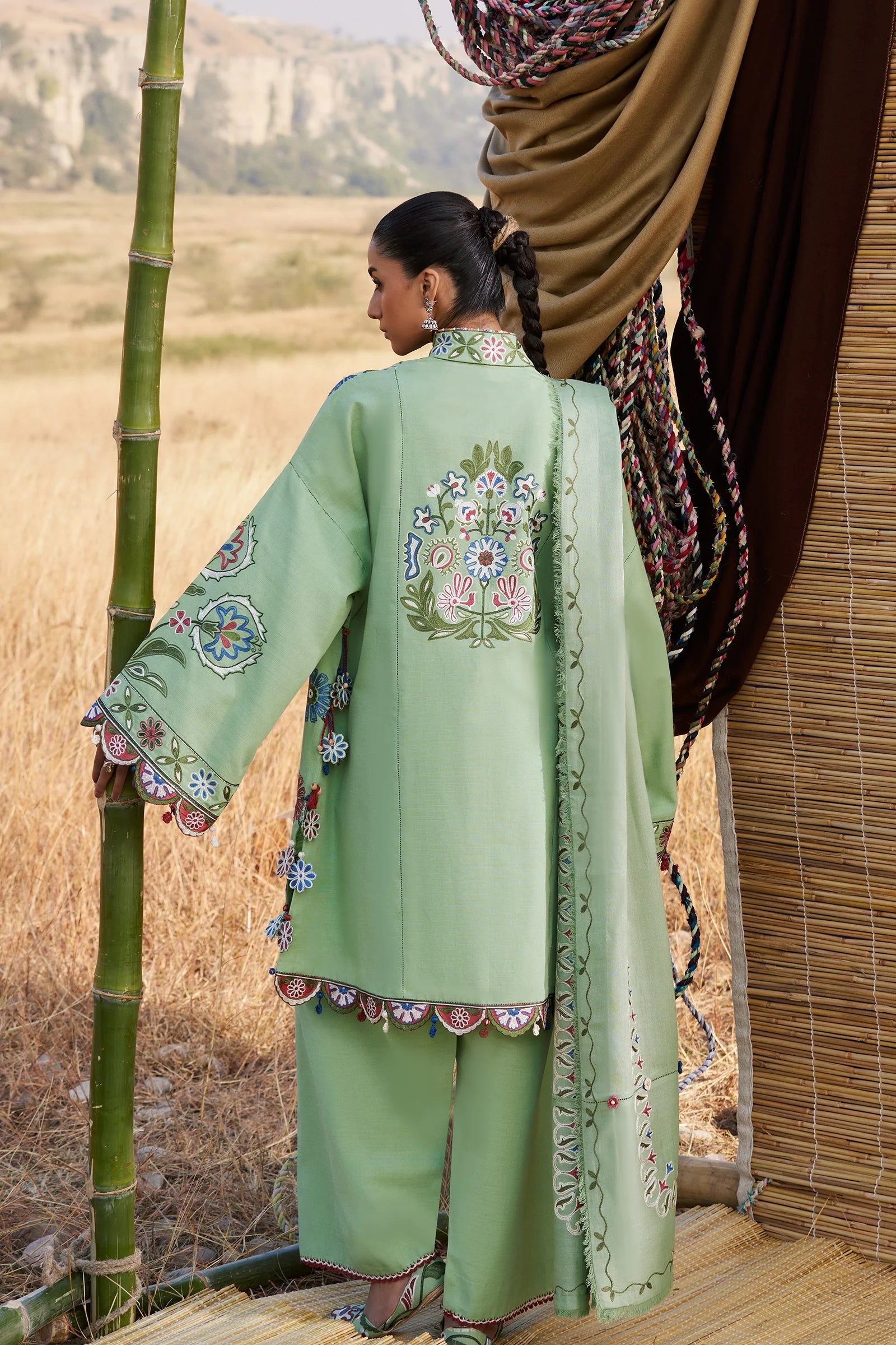 NARMEEN (ZW25-03)