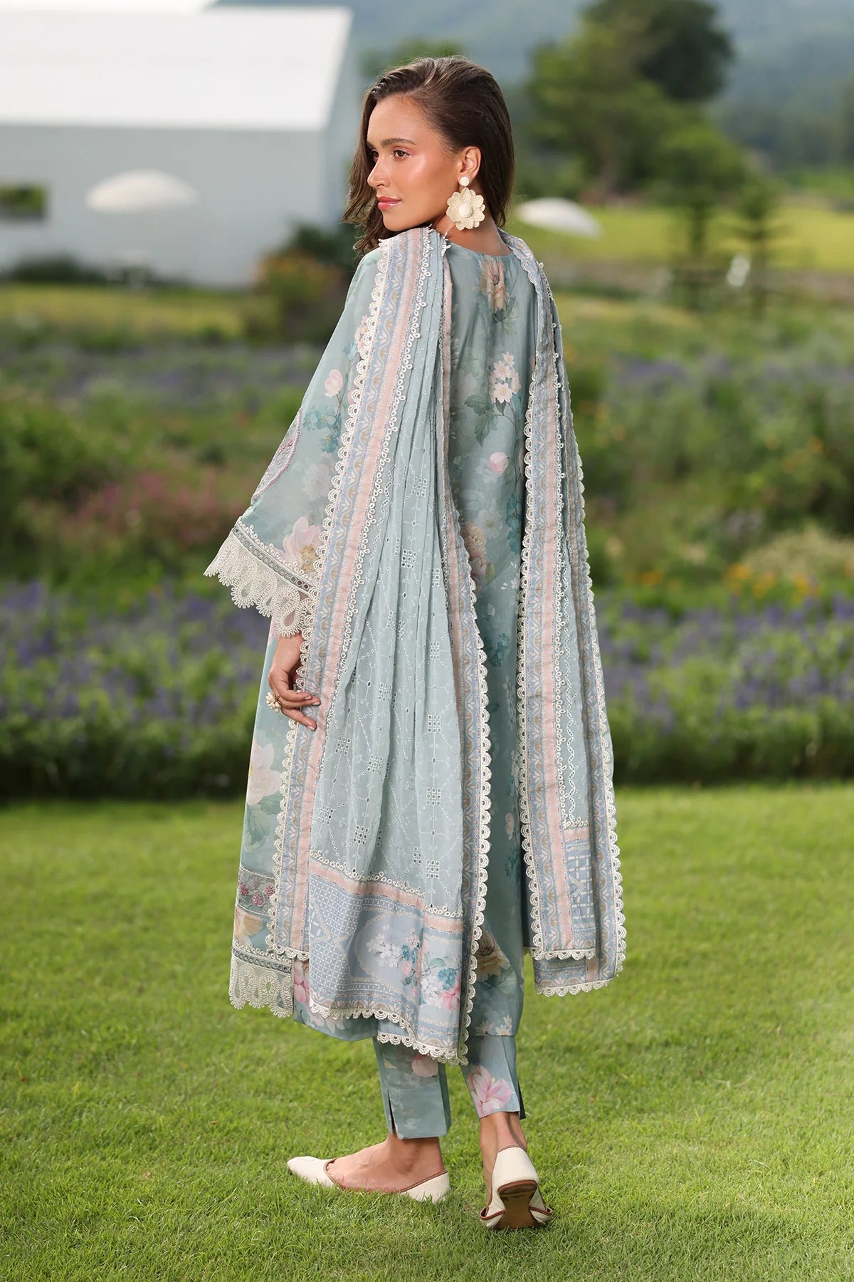 EMBROIDERED LAWN UF-4224