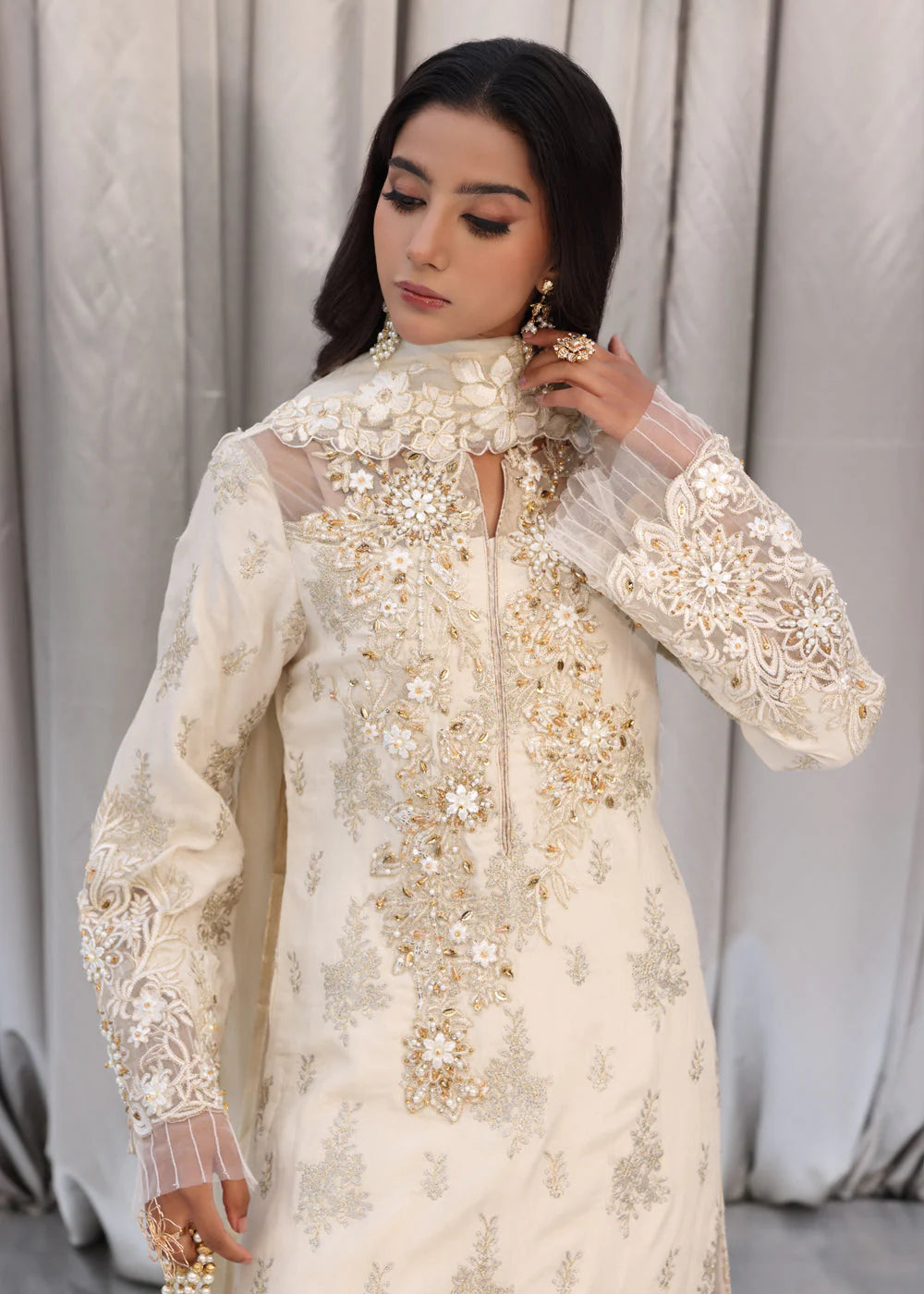 IVORY MUSE