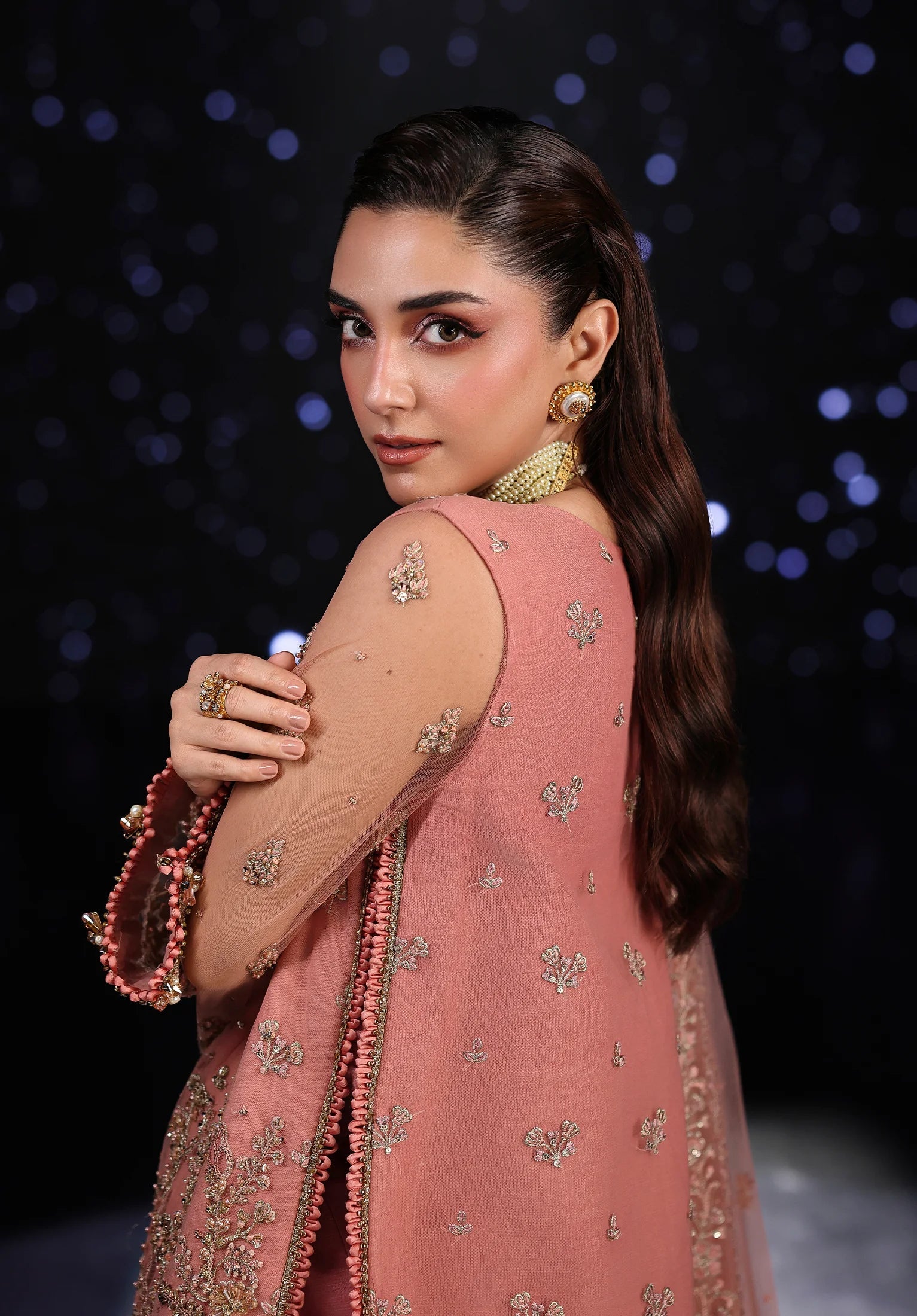 ESH-05 BEYOND BEAUTY