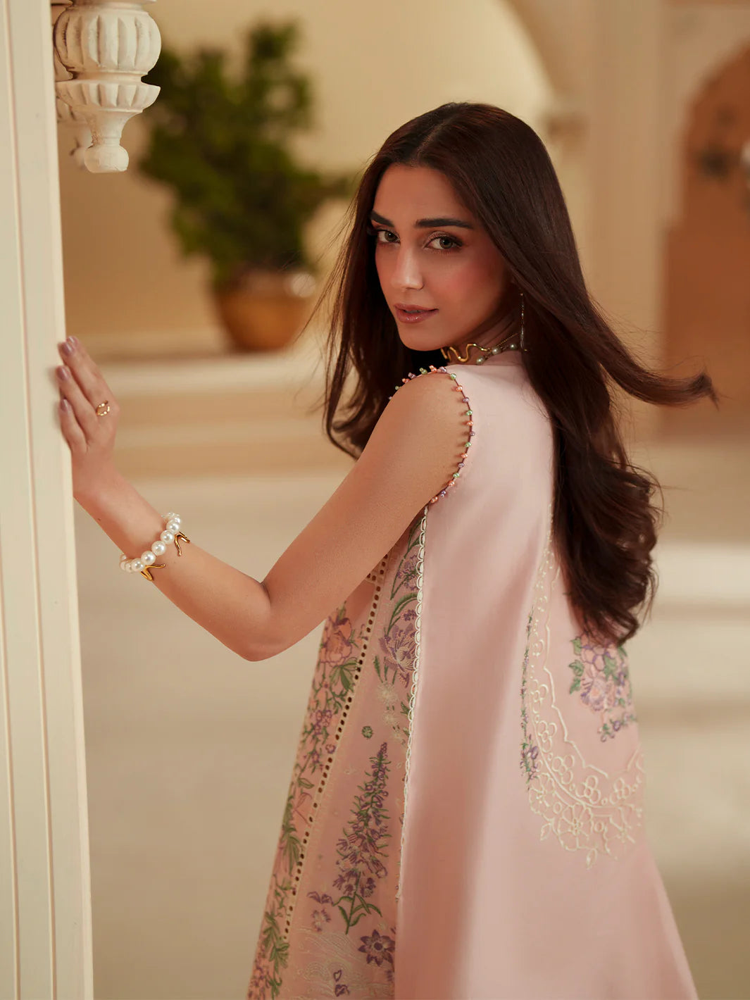D-111-B | 3 PC LUXURY LAWN