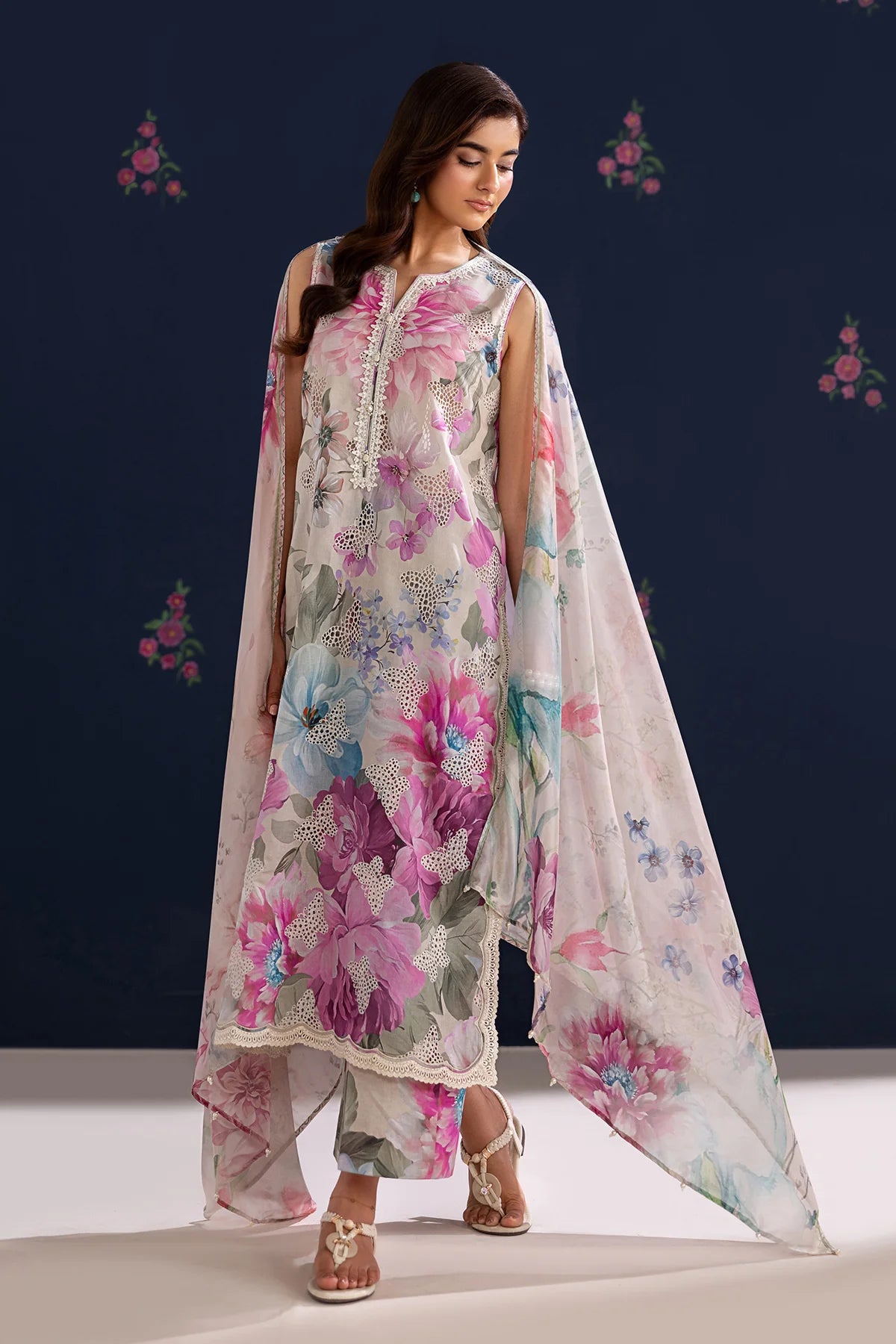 EMBROIDERED LAWN UF-4458