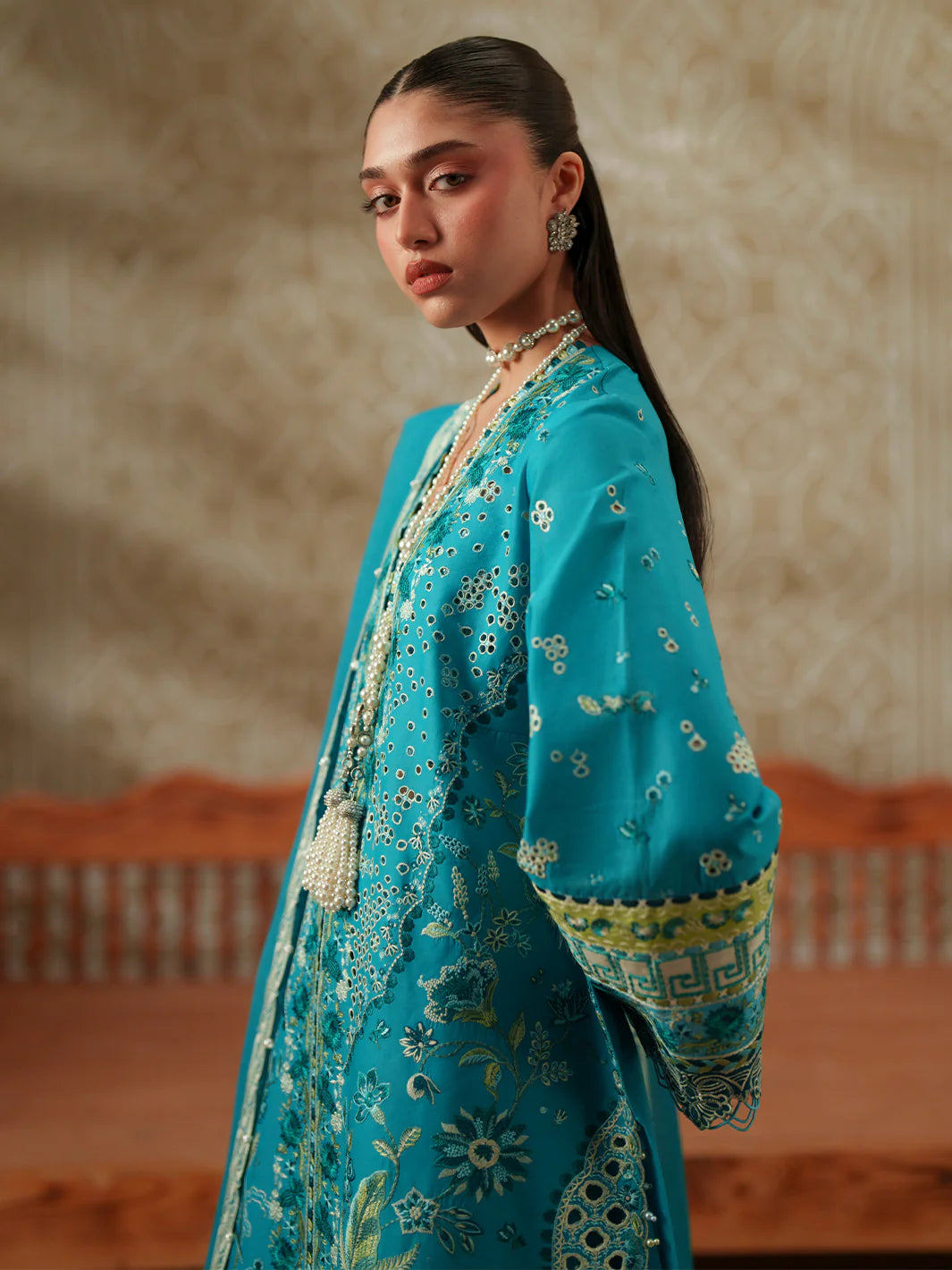 D-116-B | 3 PC LUXURY LAWN