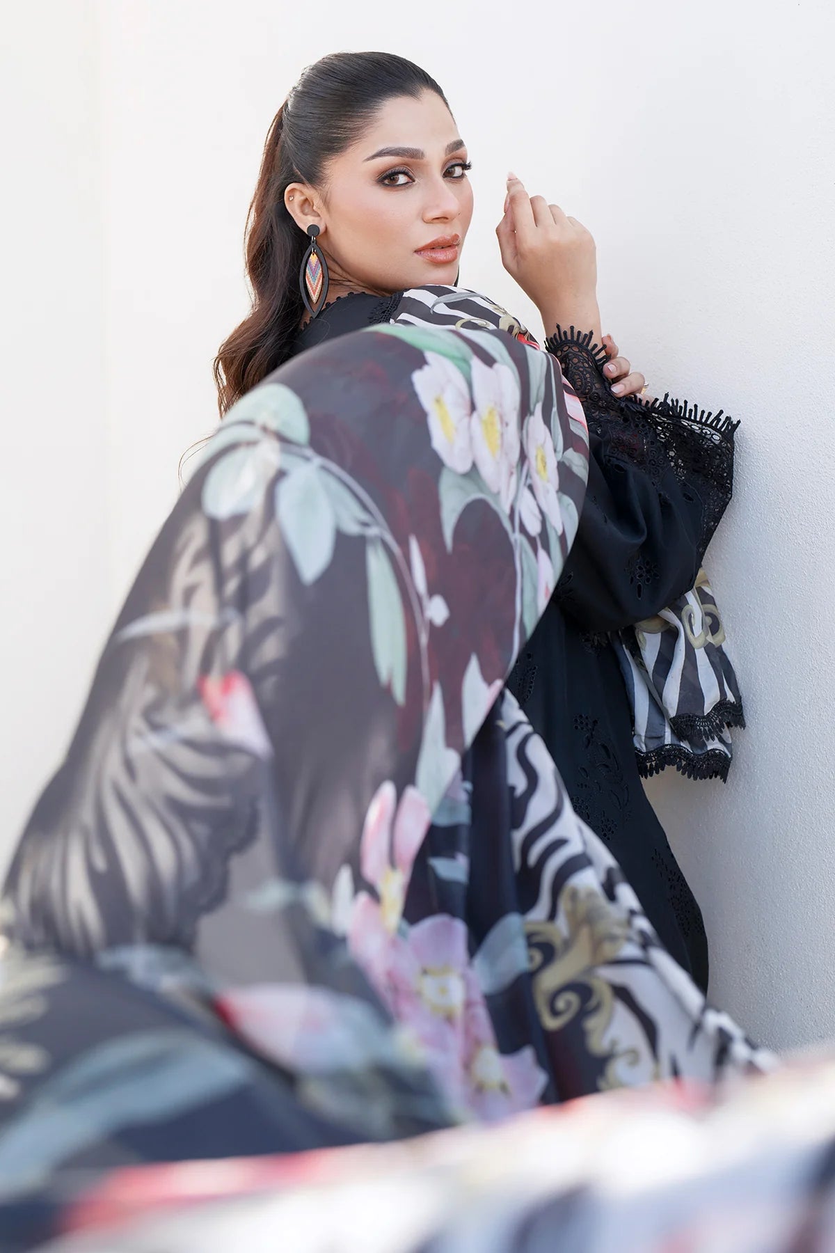 EMBROIDERED PRINTED LAWN UF-4080