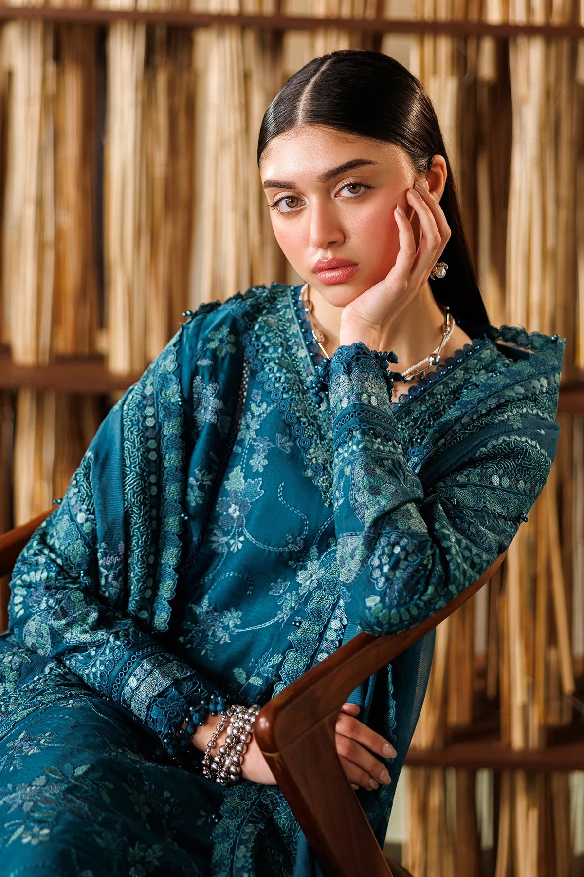 EMBROIDERED LAWN EL26-D04 UNSTITCHED