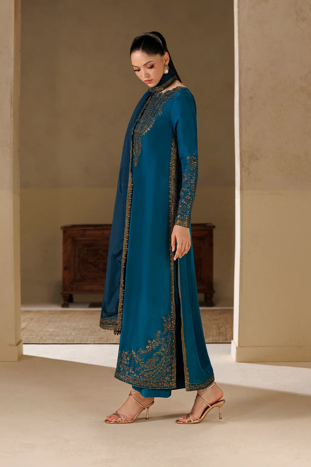 UE-731 EMBROIDERED RAMEN SILK