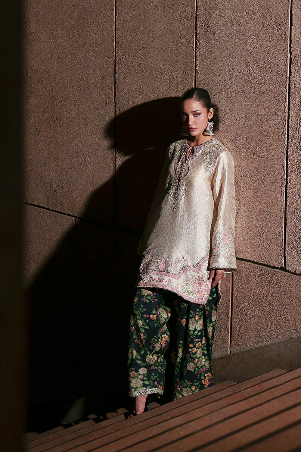 EMBROIDERED SUIT