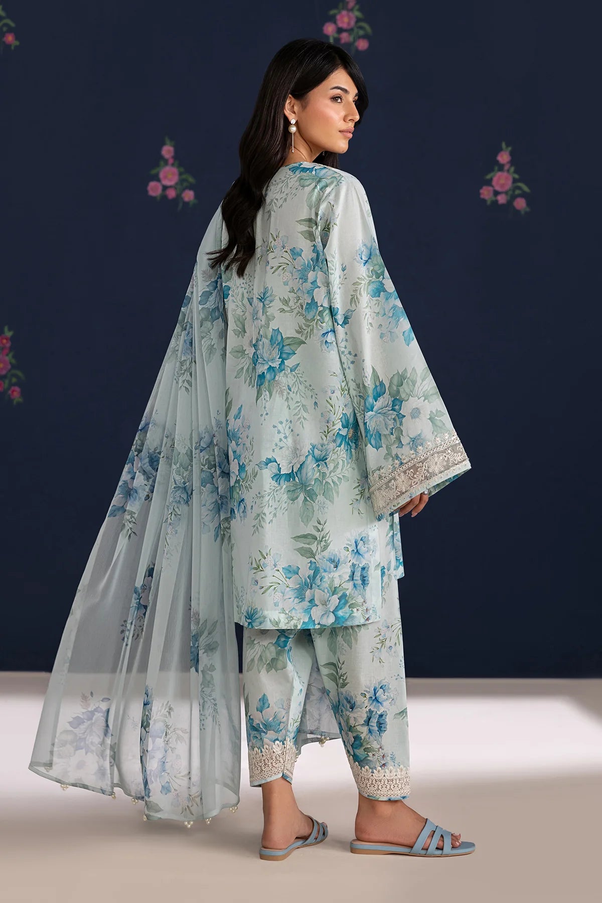 EMBROIDERED LAWN UF-4461