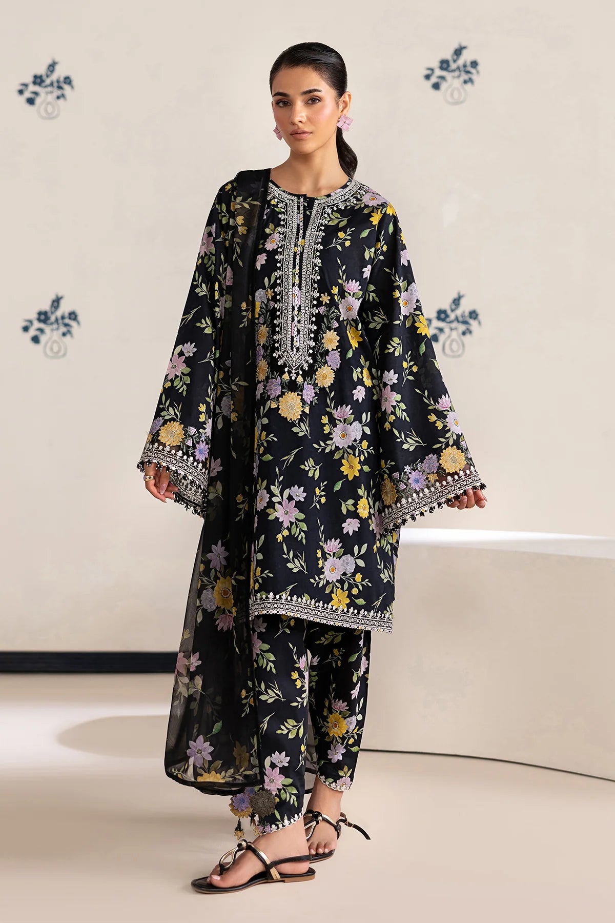 EMBROIDERED LAWN UF-4465