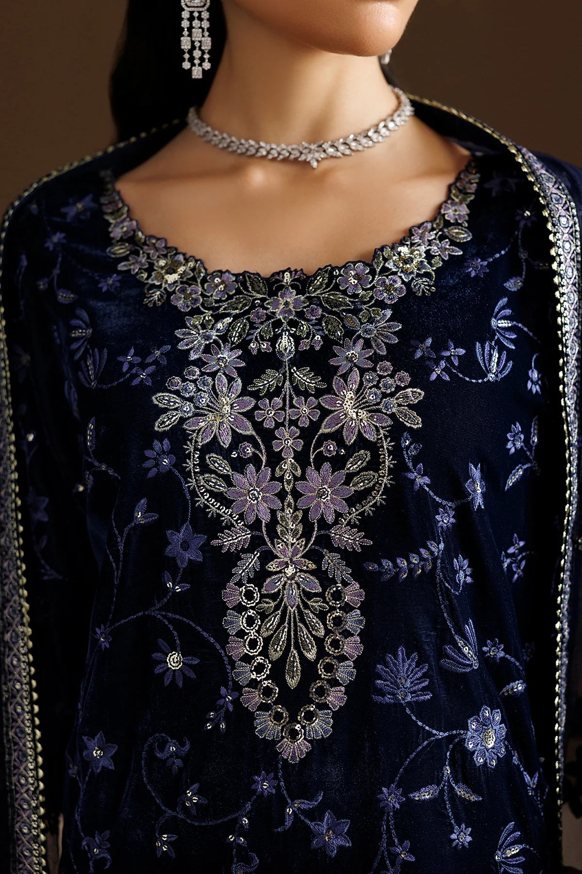 EMBROIDERED VELVET UF-4555