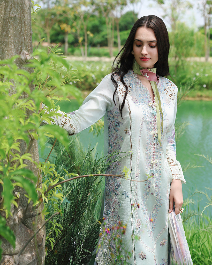 GARDEN ROYALE