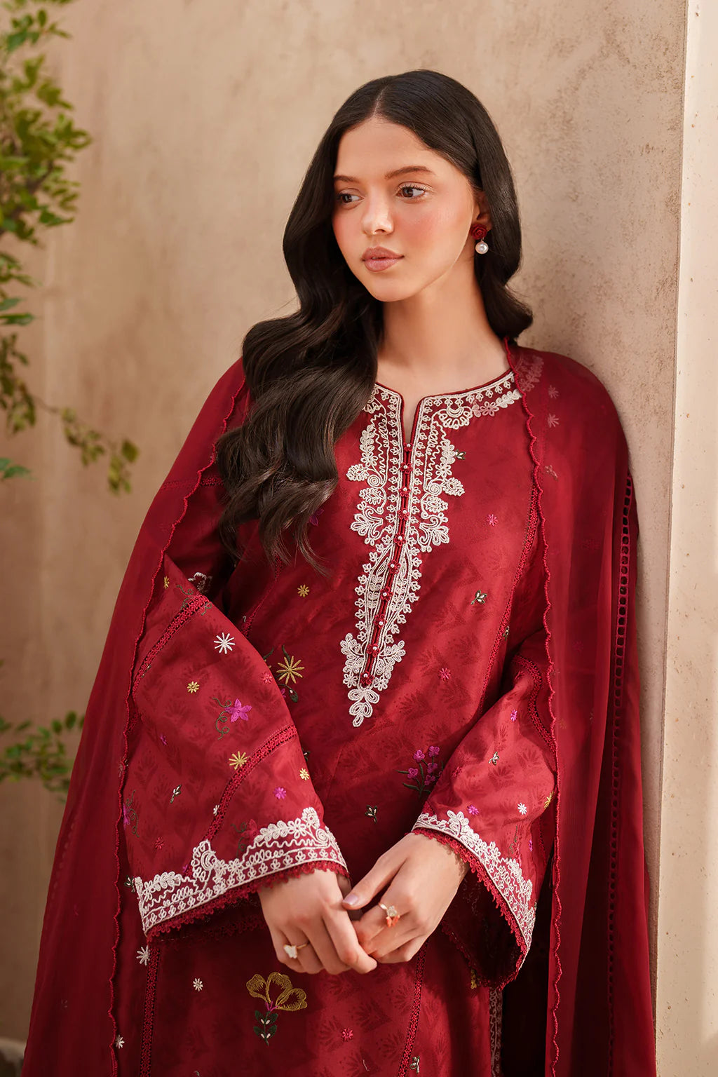 EL-02 EMBROIDERED LAWN