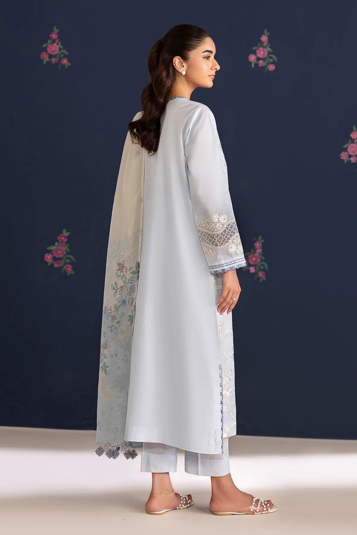 EMBROIDERED LAWN UF-4466