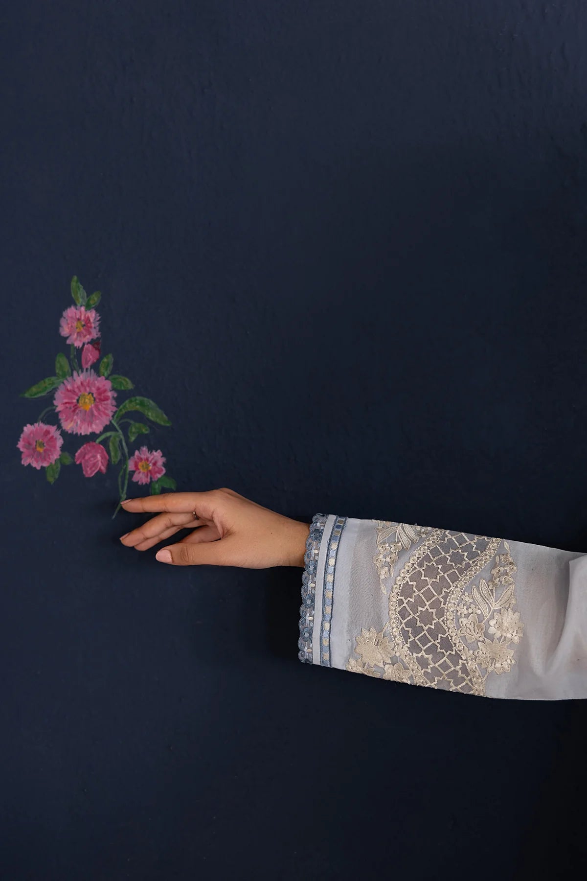 EMBROIDERED LAWN UF-4466