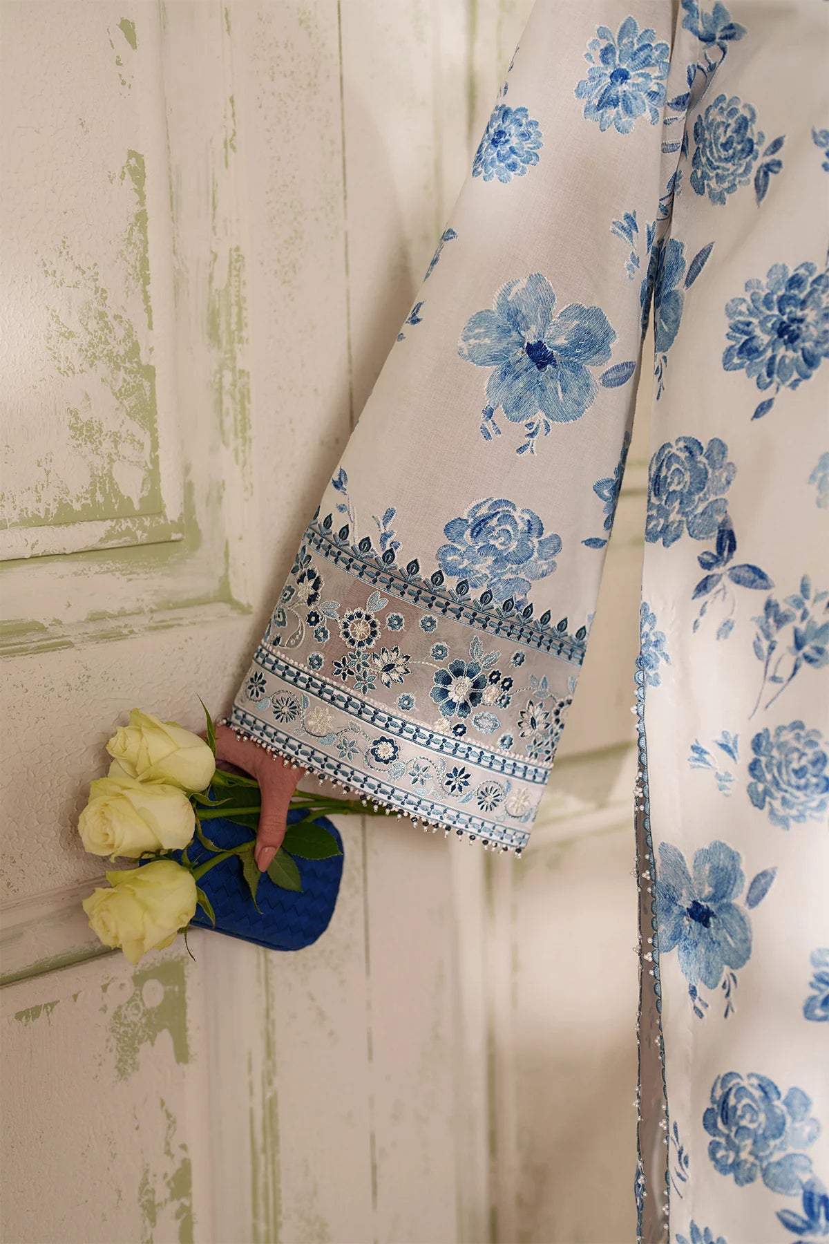 EMBROIDERED LAWN UF-4413