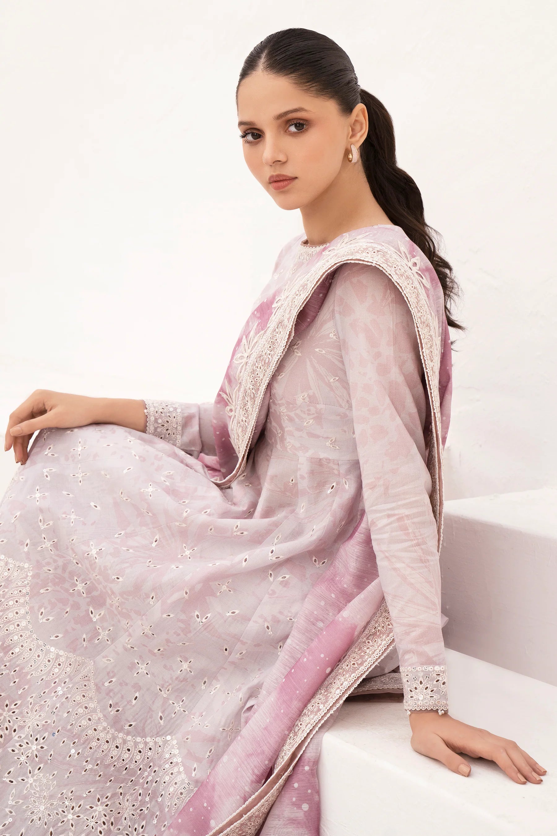 EMBROIDERED LAWN DELIA-D2