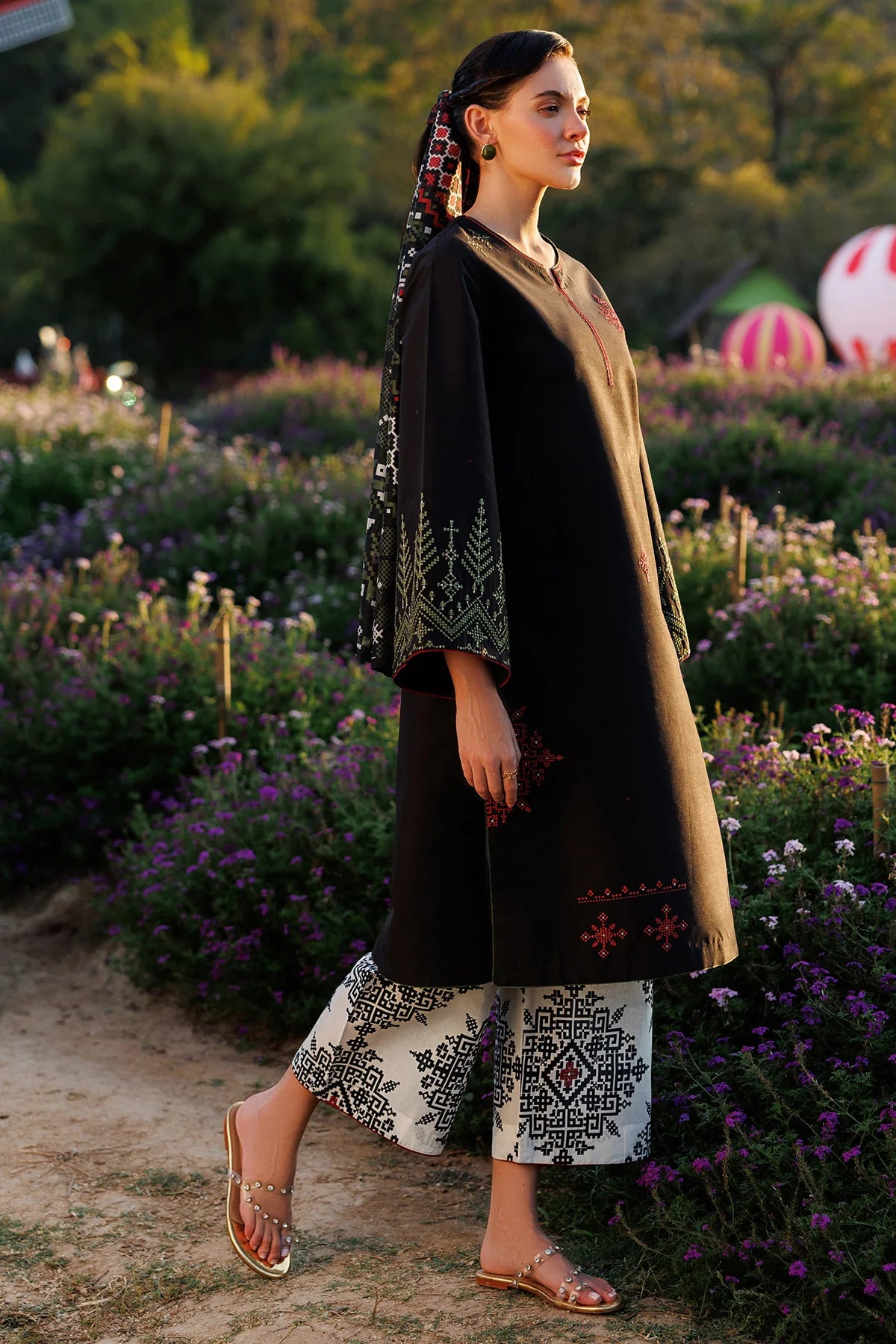 EMBROIDERED LAWN USE-9301