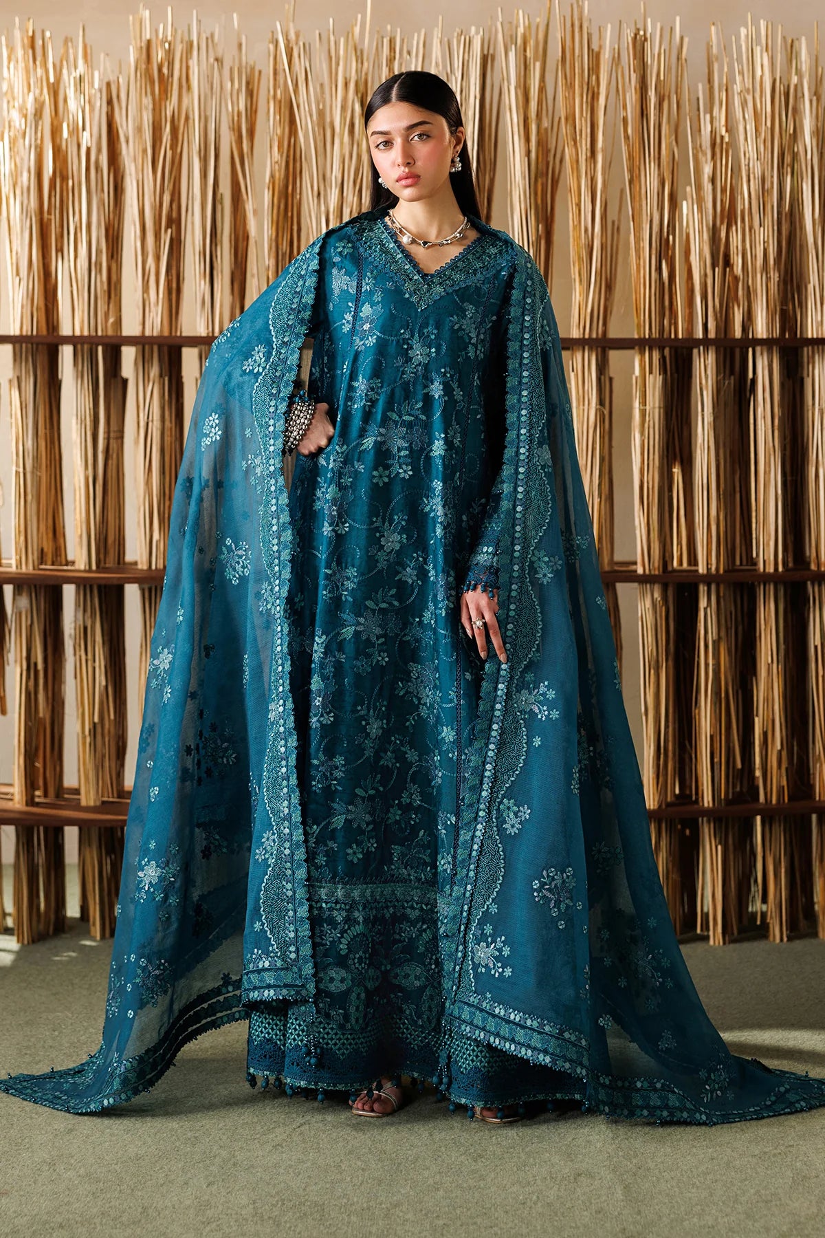 EMBROIDERED LAWN EL26-D04 UNSTITCHED