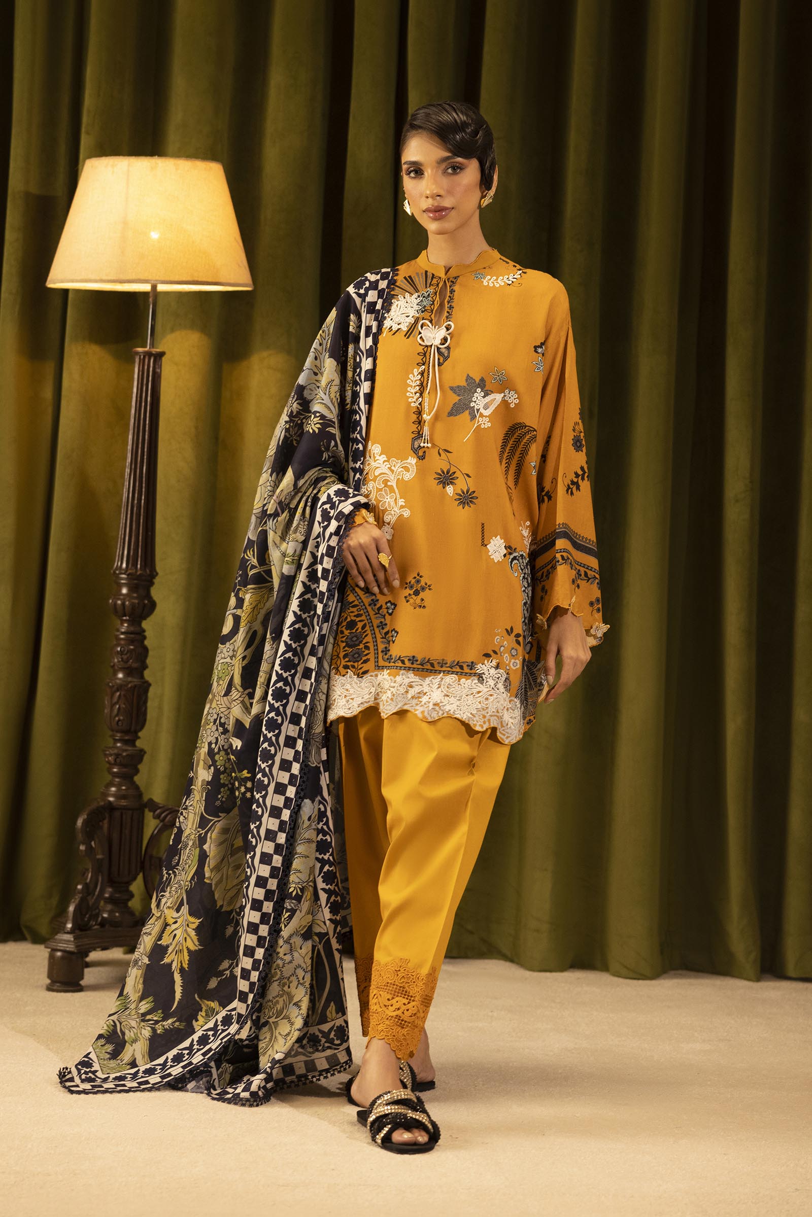 Unstitched Linen Muzlin 3 Piece Suit