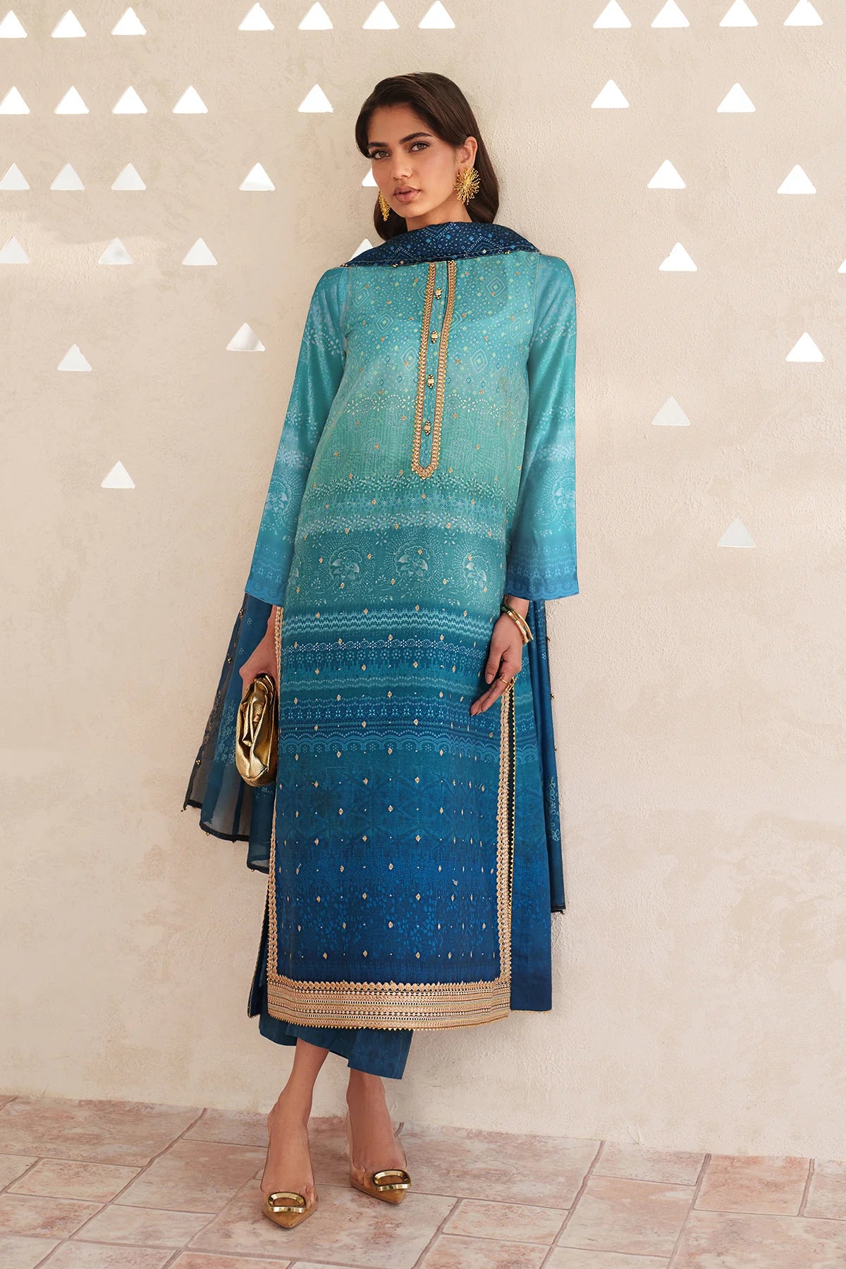 EMBROIDERED LAWN UF-4400