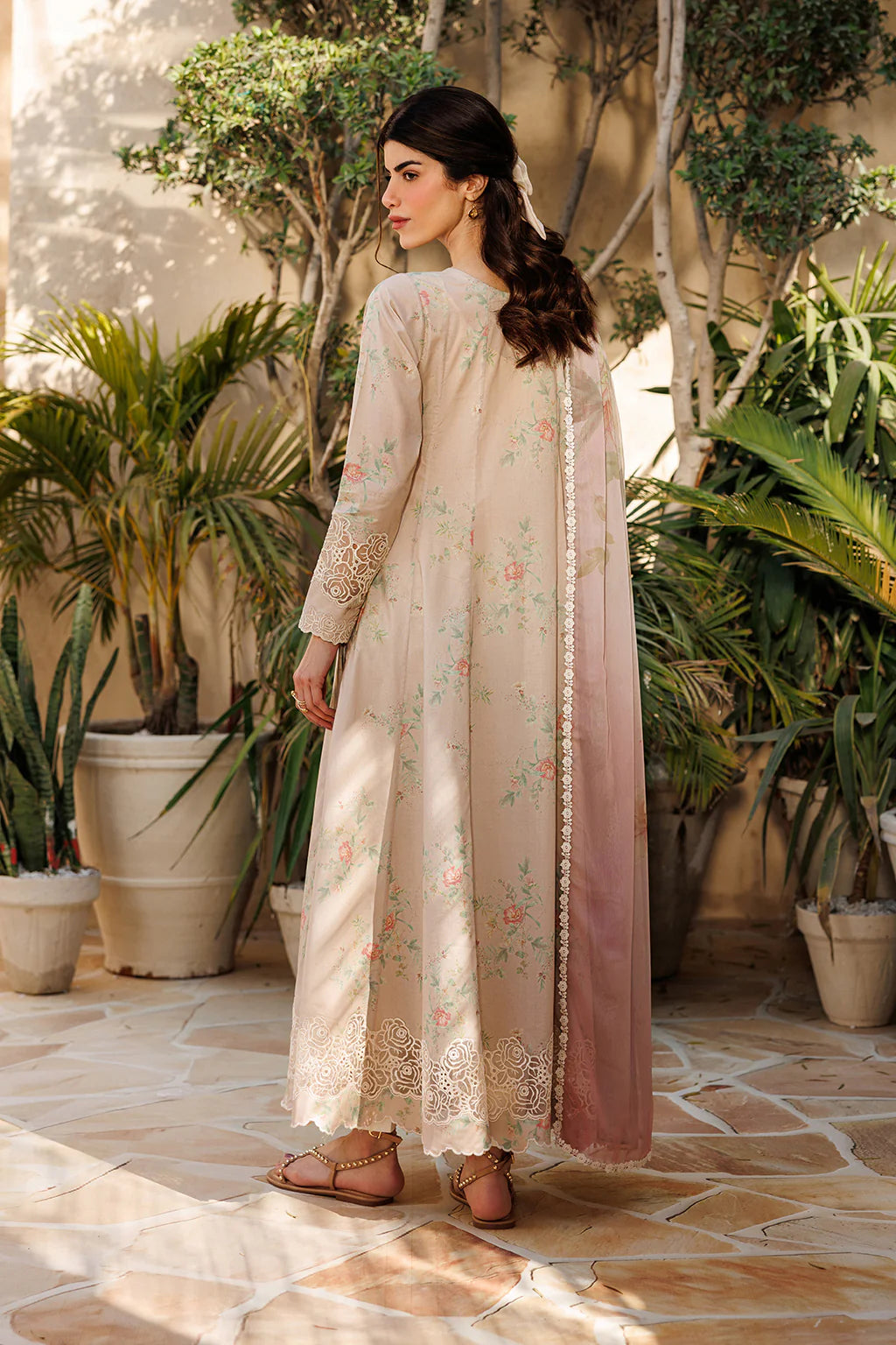 UE-673 PRINTED LAWN