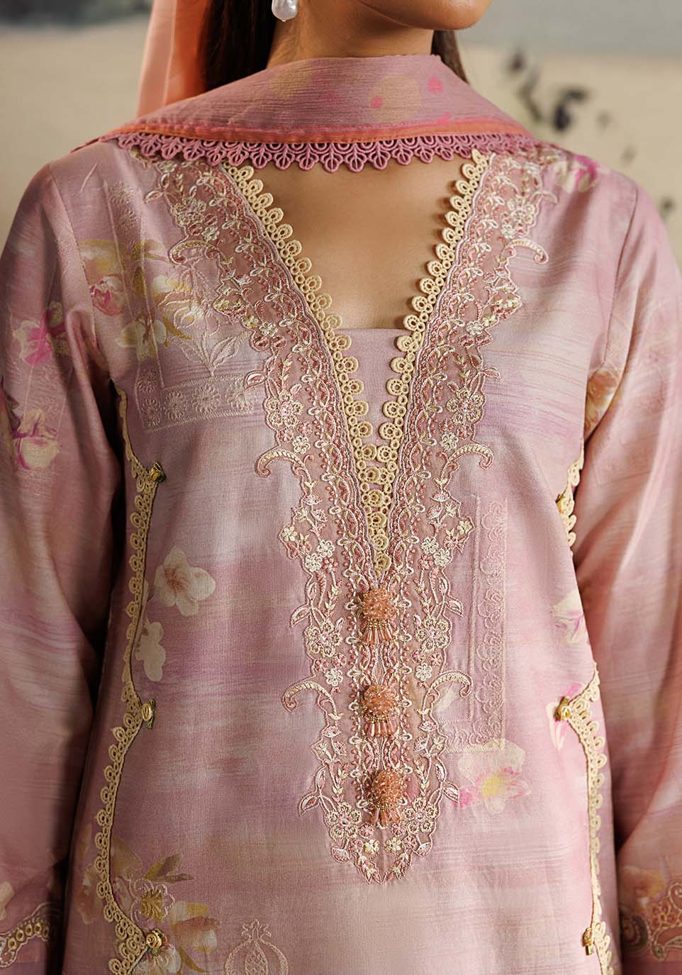 SHABNAM ZQ002