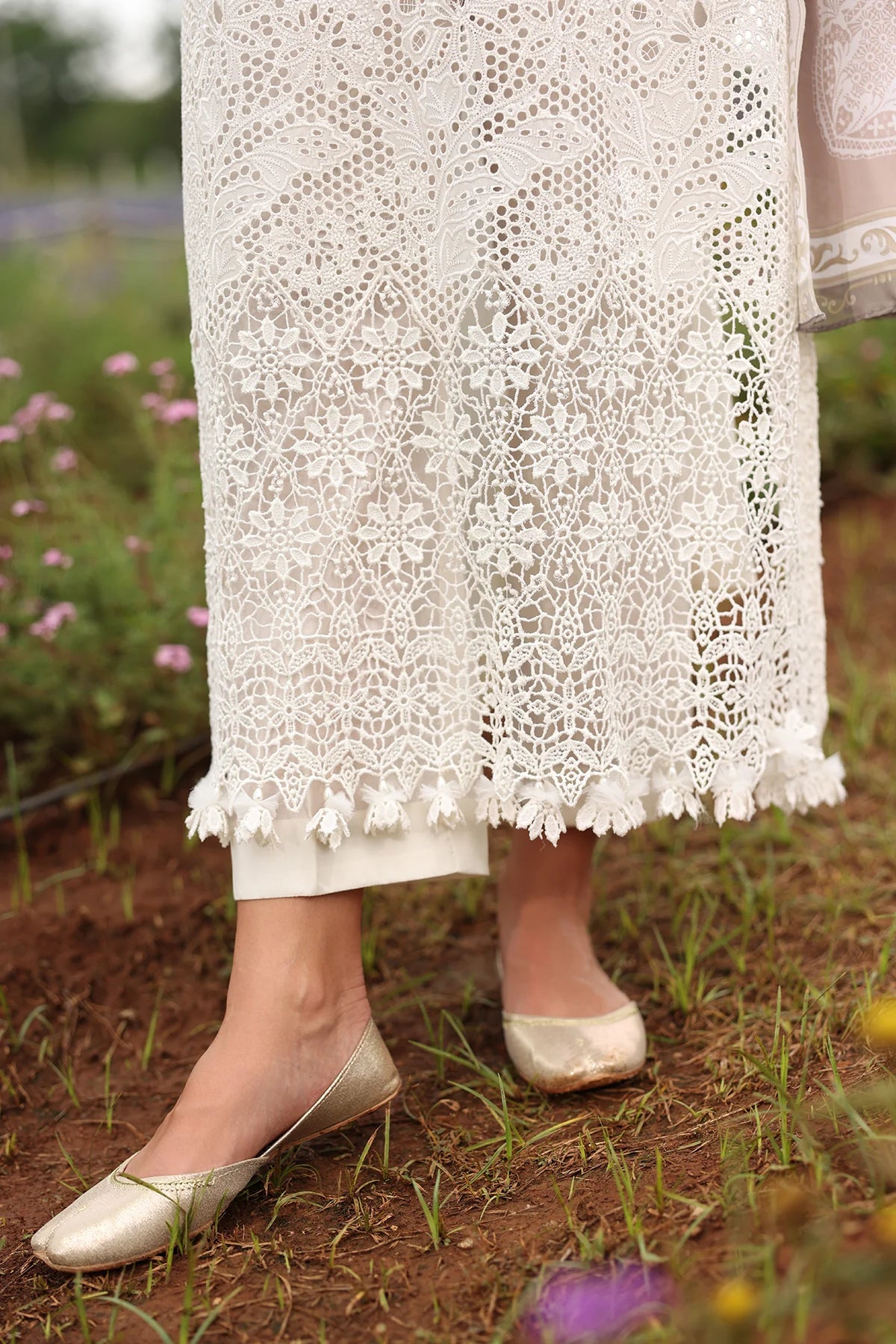 EMBROIDERED LAWN UF- 4228