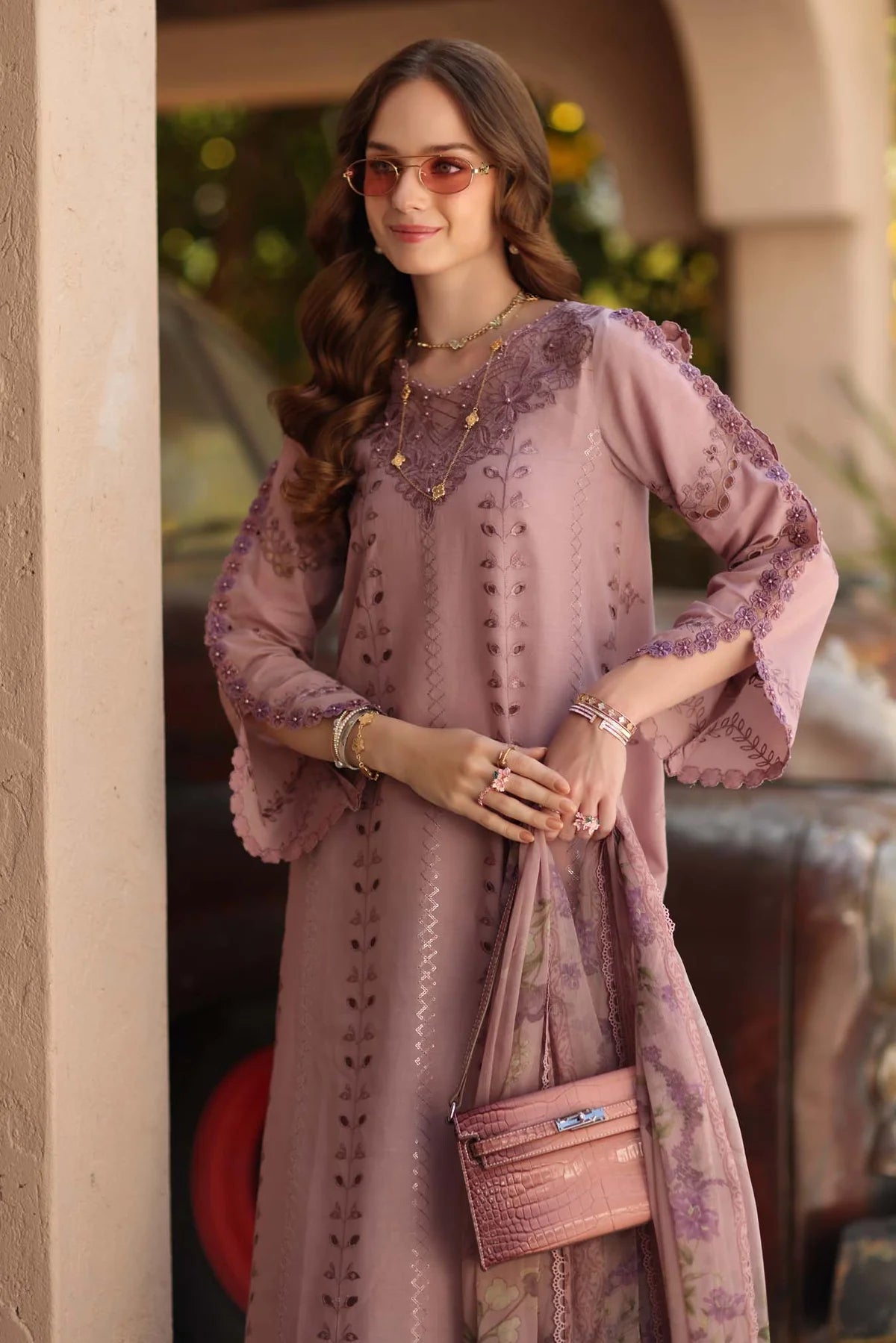 D4 - B - Dusky Rose