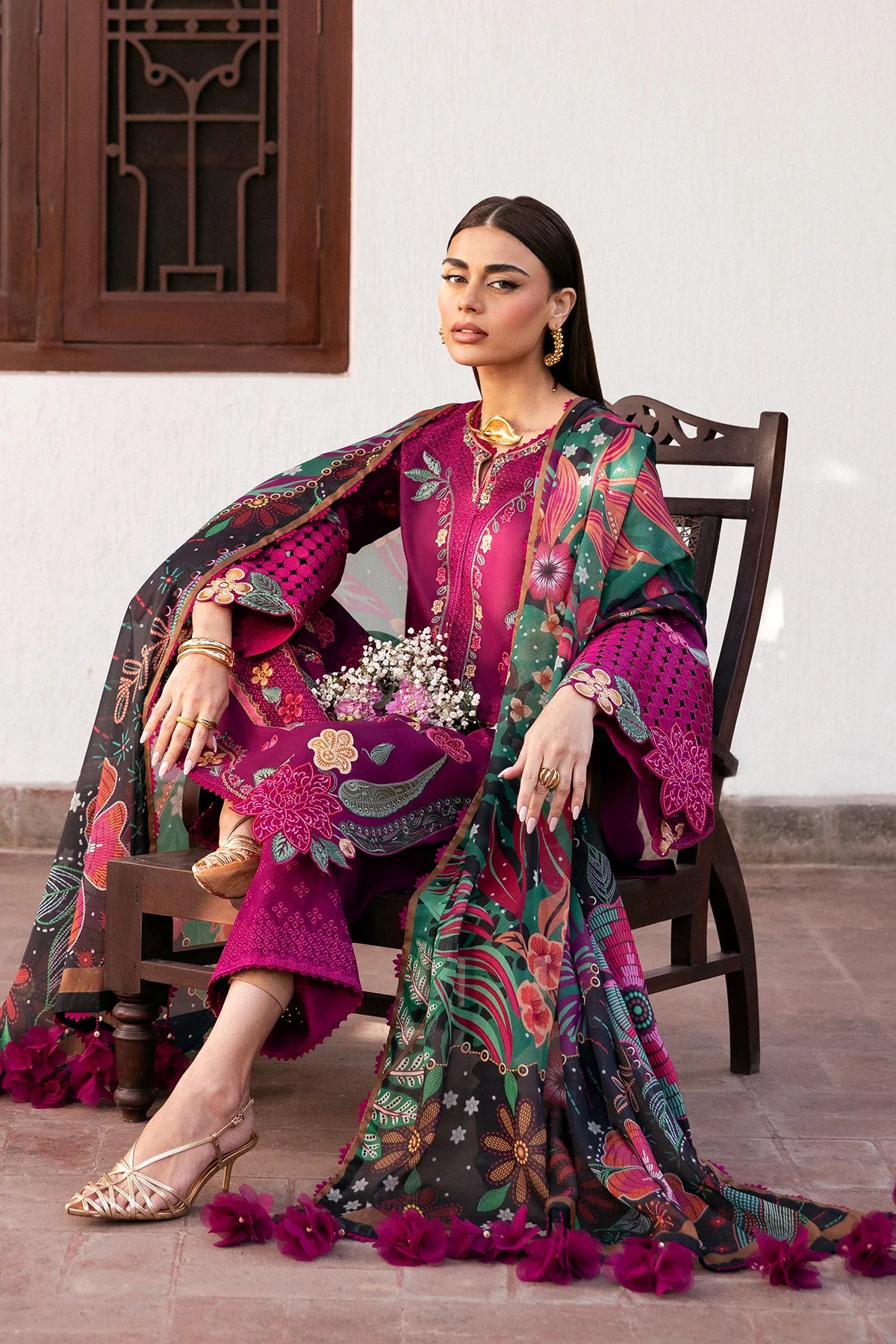 EMBROIDERED LUXURY LAWN SL26-D01