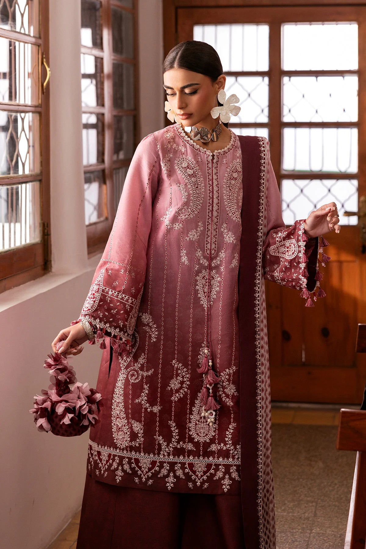 EMBROIDERED LUXURY LAWN SL26-D08