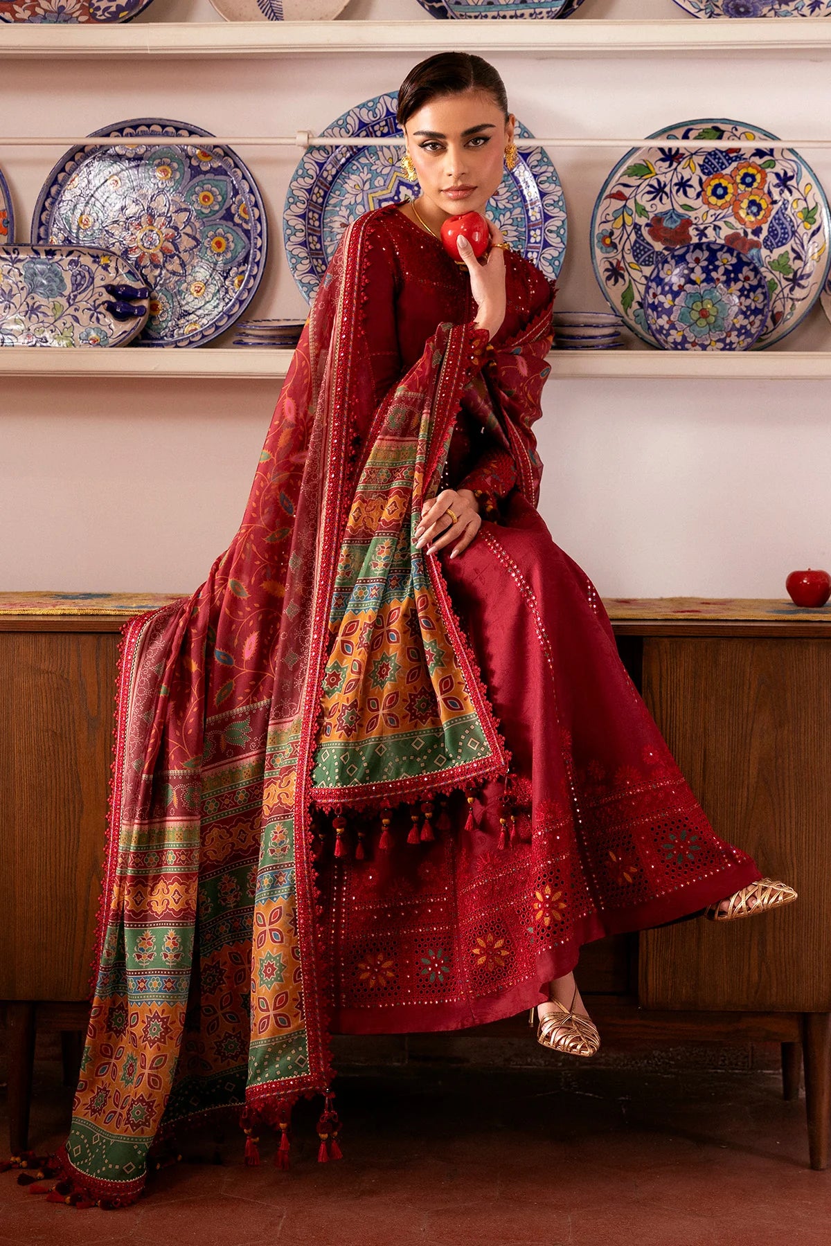 EMBROIDERED LUXURY LAWN SL26-D06