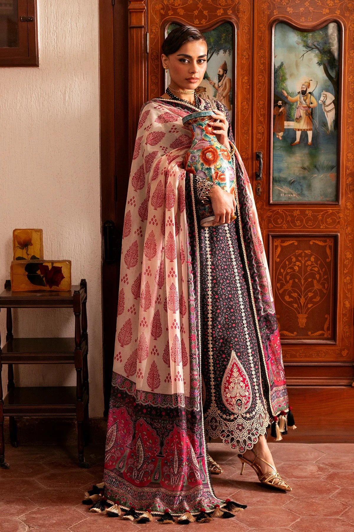 EMBROIDERED LUXURY LAWN SL26-D09