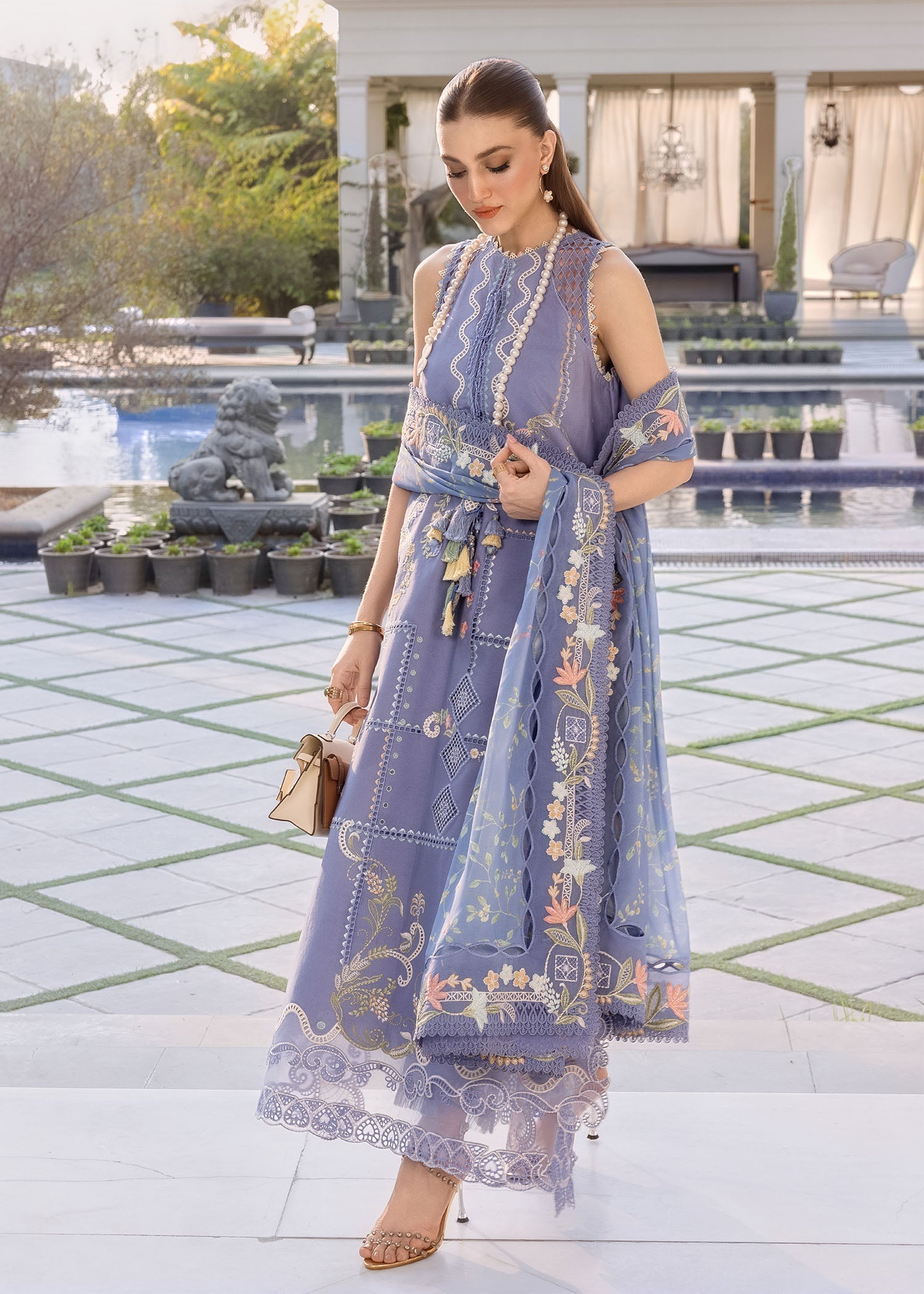 FLORAL SERENITY-D1B