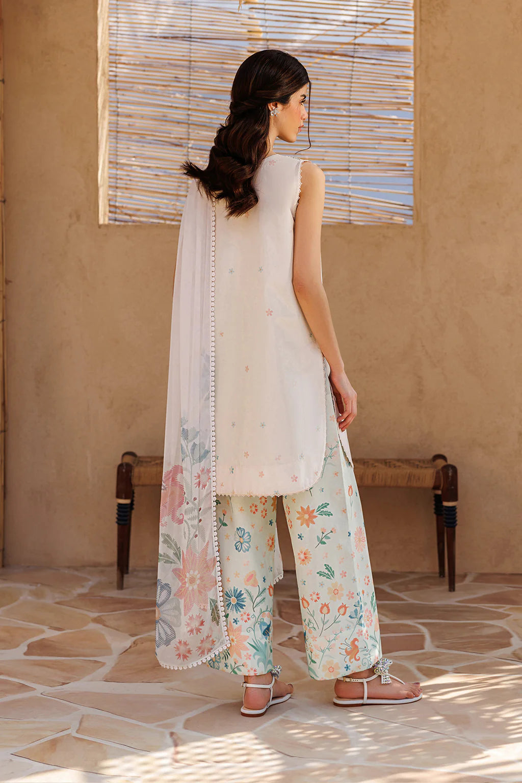 UE-667 PRINTED LAWN