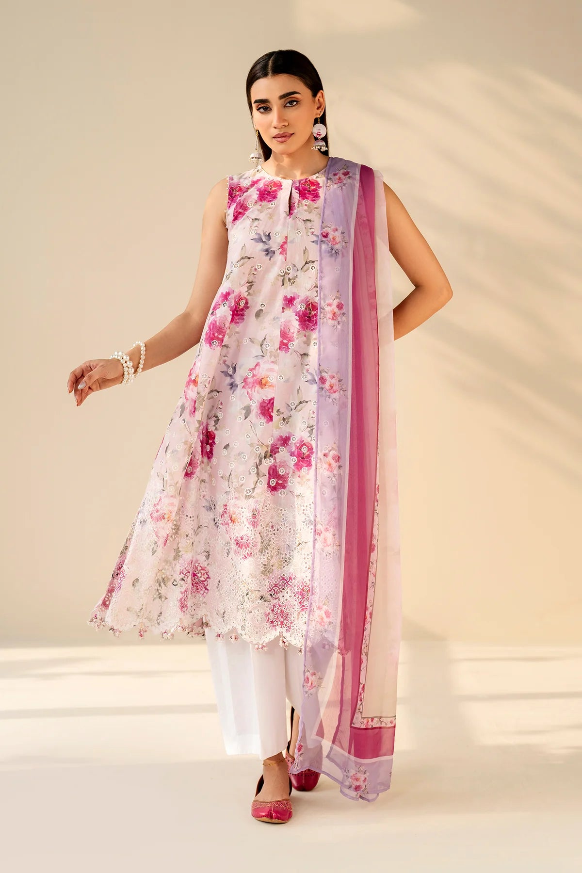 EMBROIDERED LAWN UF-4276