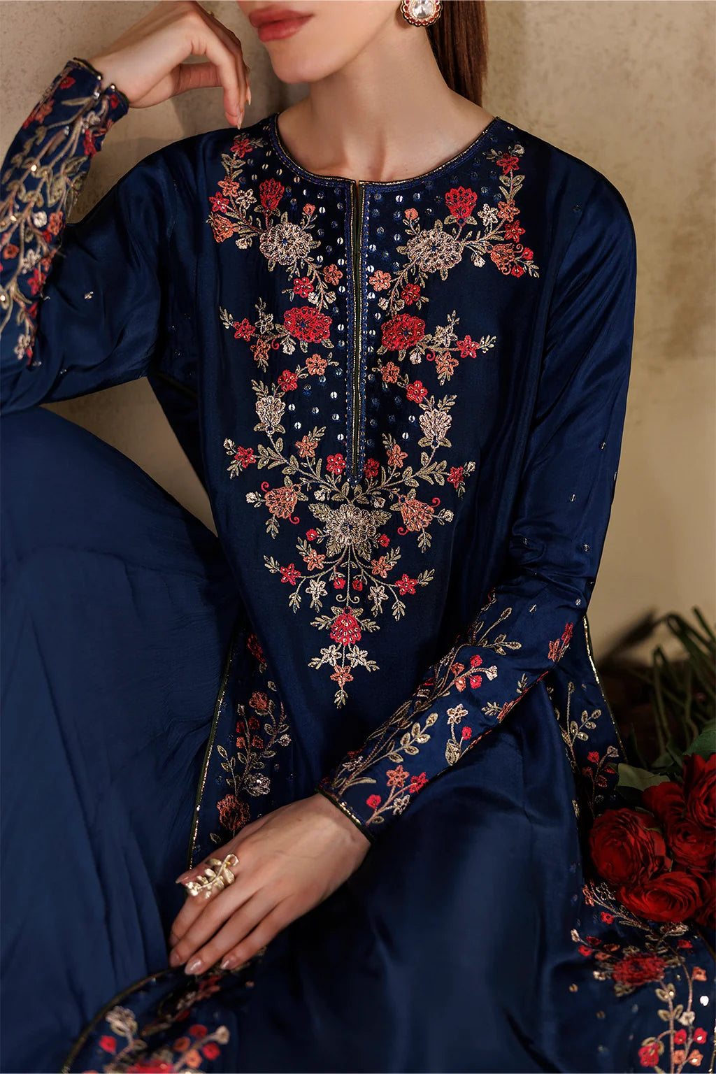 UE-728 EMBROIDERED PURE RAMEN SILK