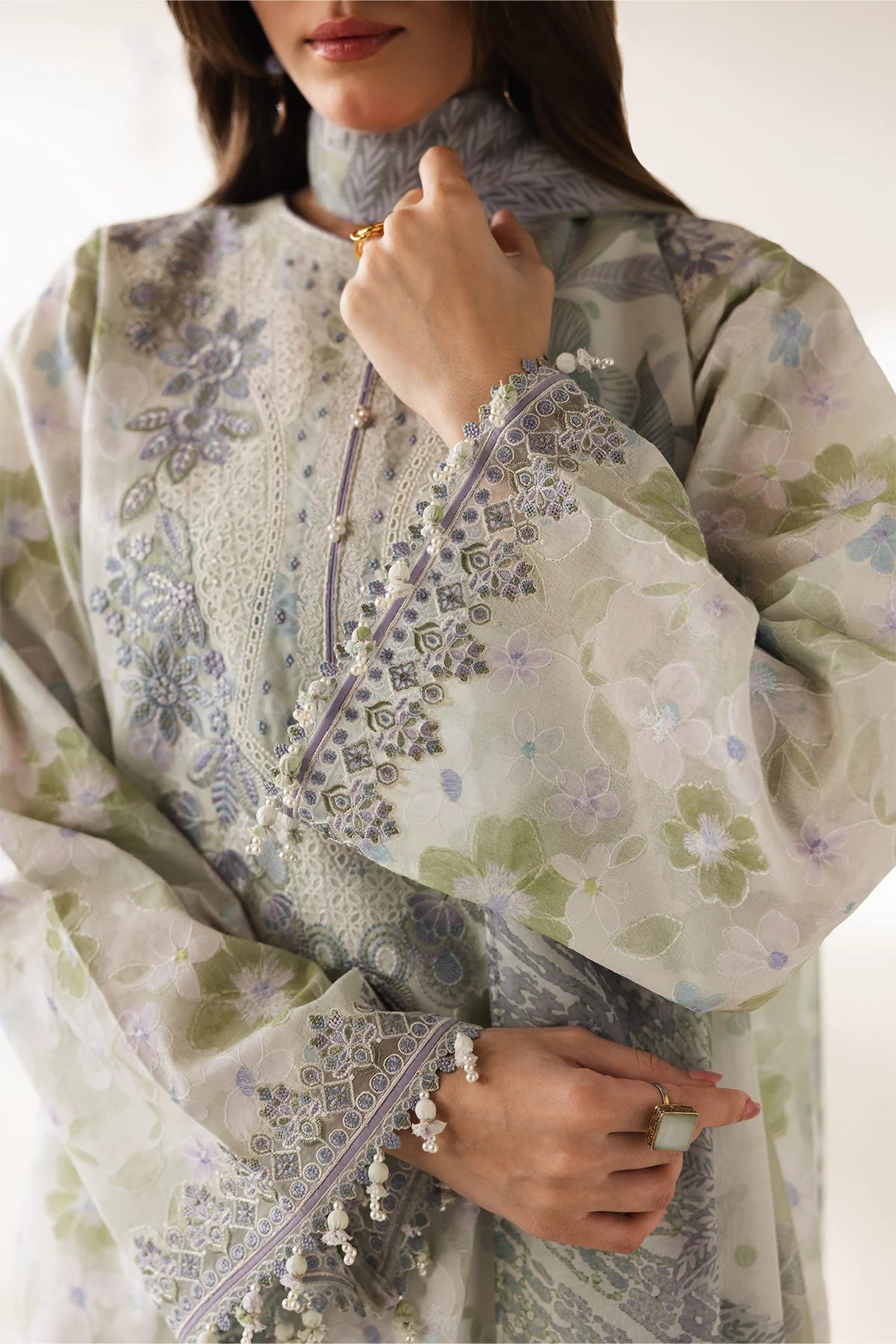EMBROIDERED LAWN UF-4425