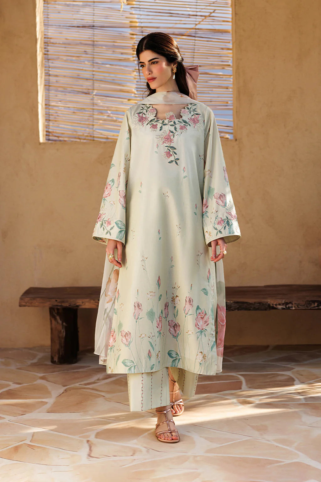 UE-672 PRINTED LAWN