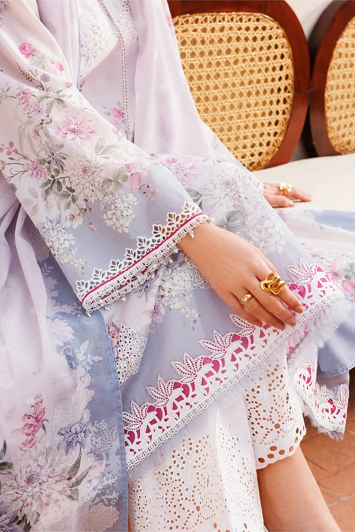 EMBROIDERED LAWN UF-4395