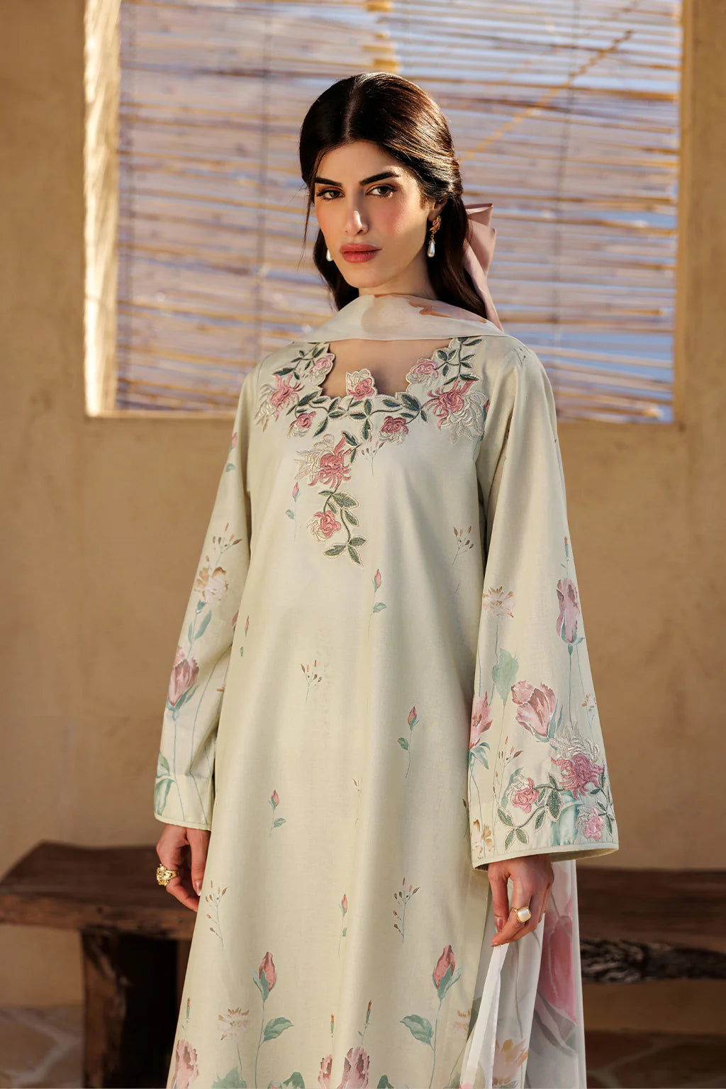 UE-672 PRINTED LAWN