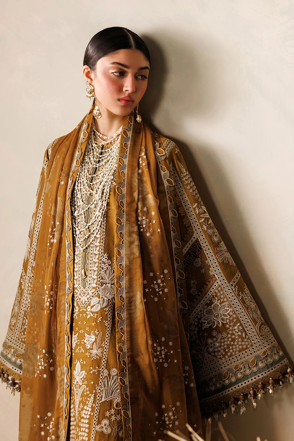 EMBROIDERED LAWN EL26-D07 UNSTITCHED