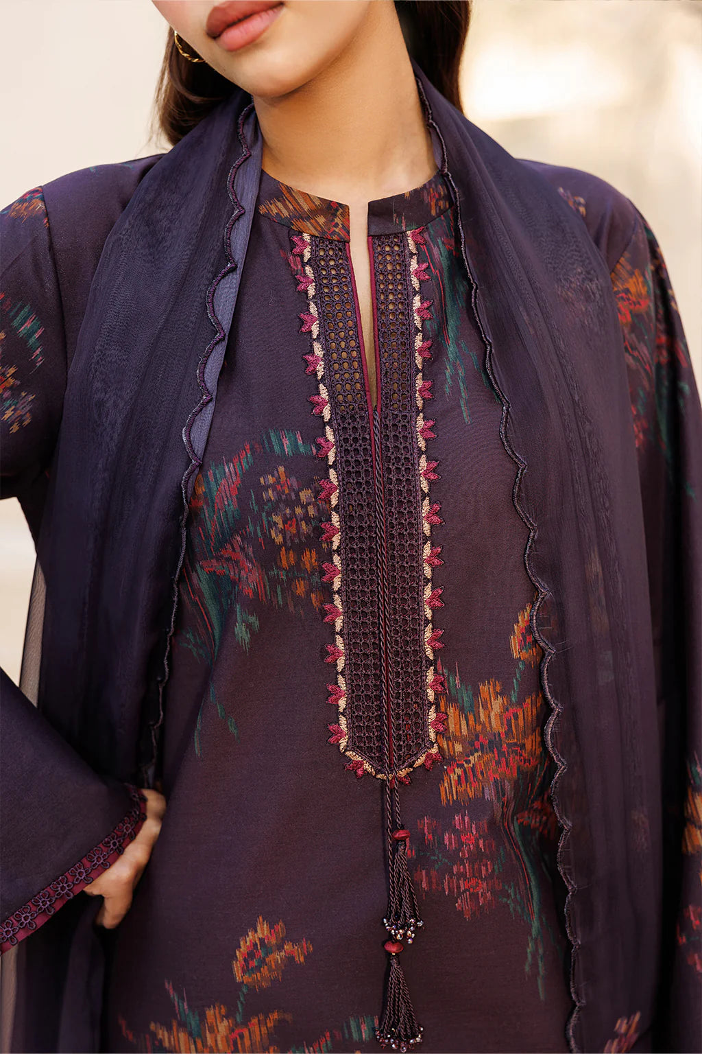 UE-664 PRINTED LAWN