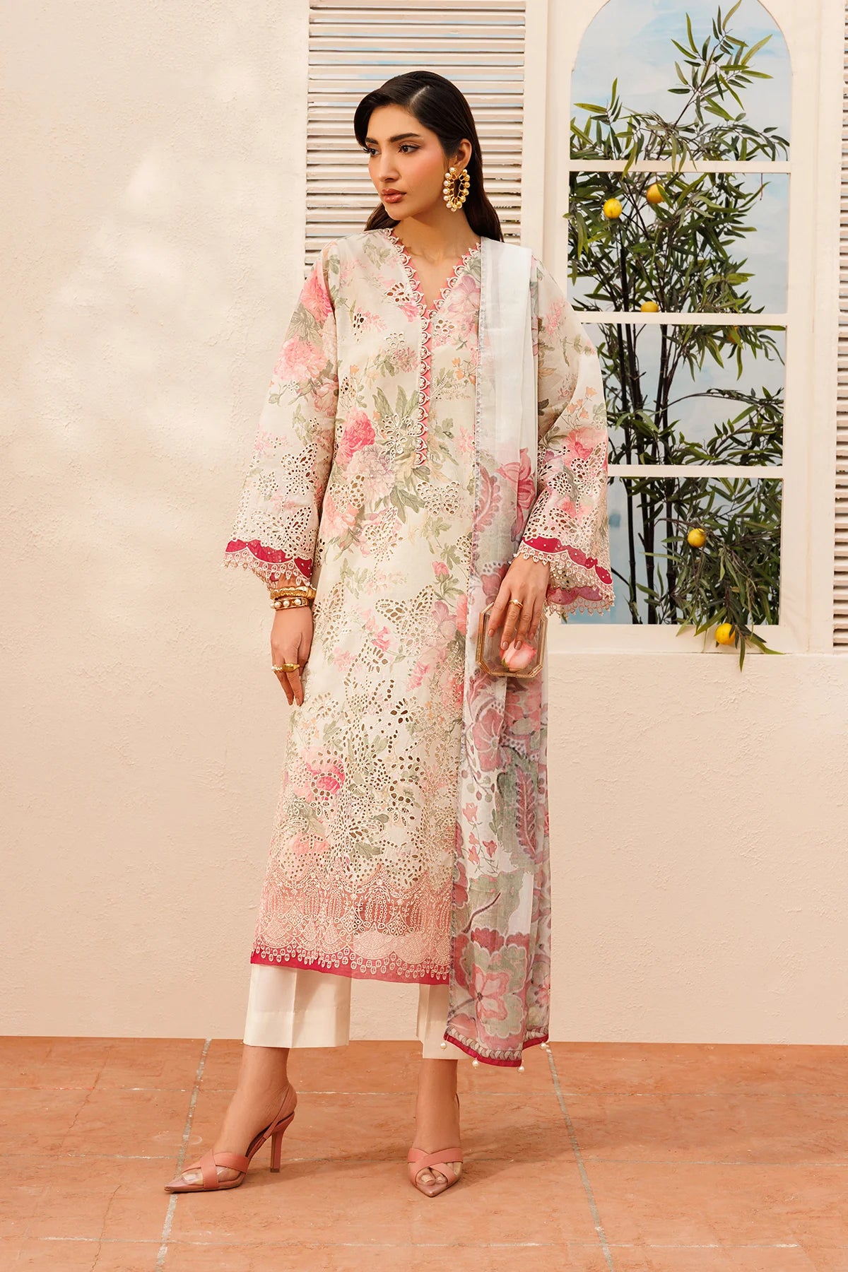 EMBROIDERED LAWN UF-4397