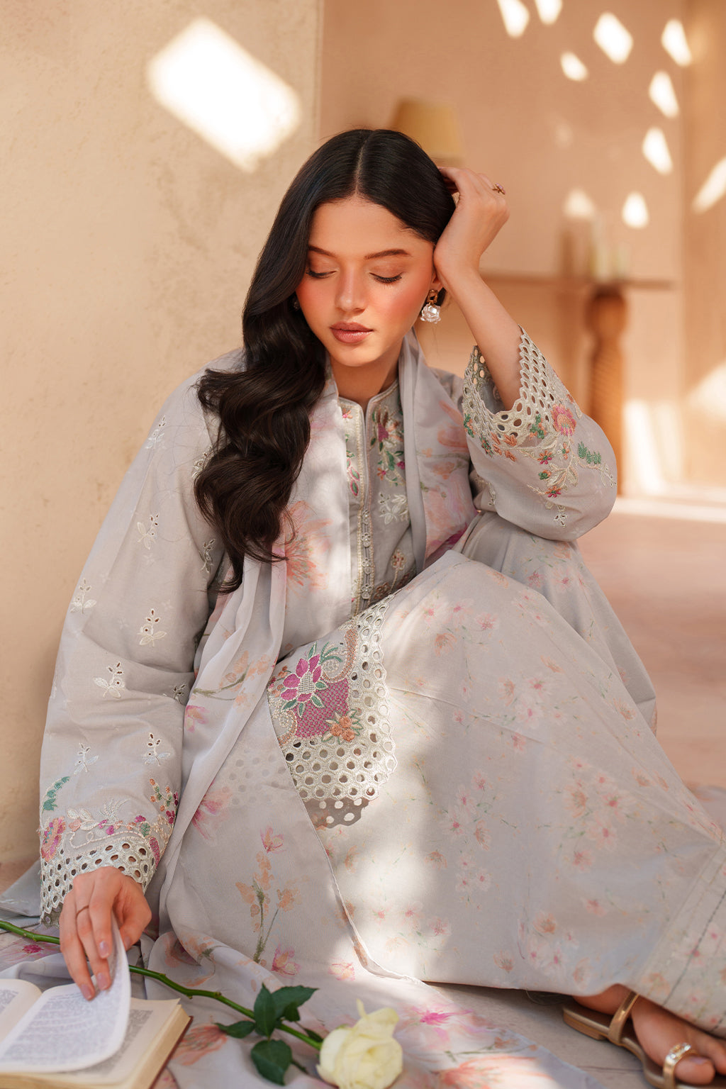 EL-12 EMBROIDERED LAWN