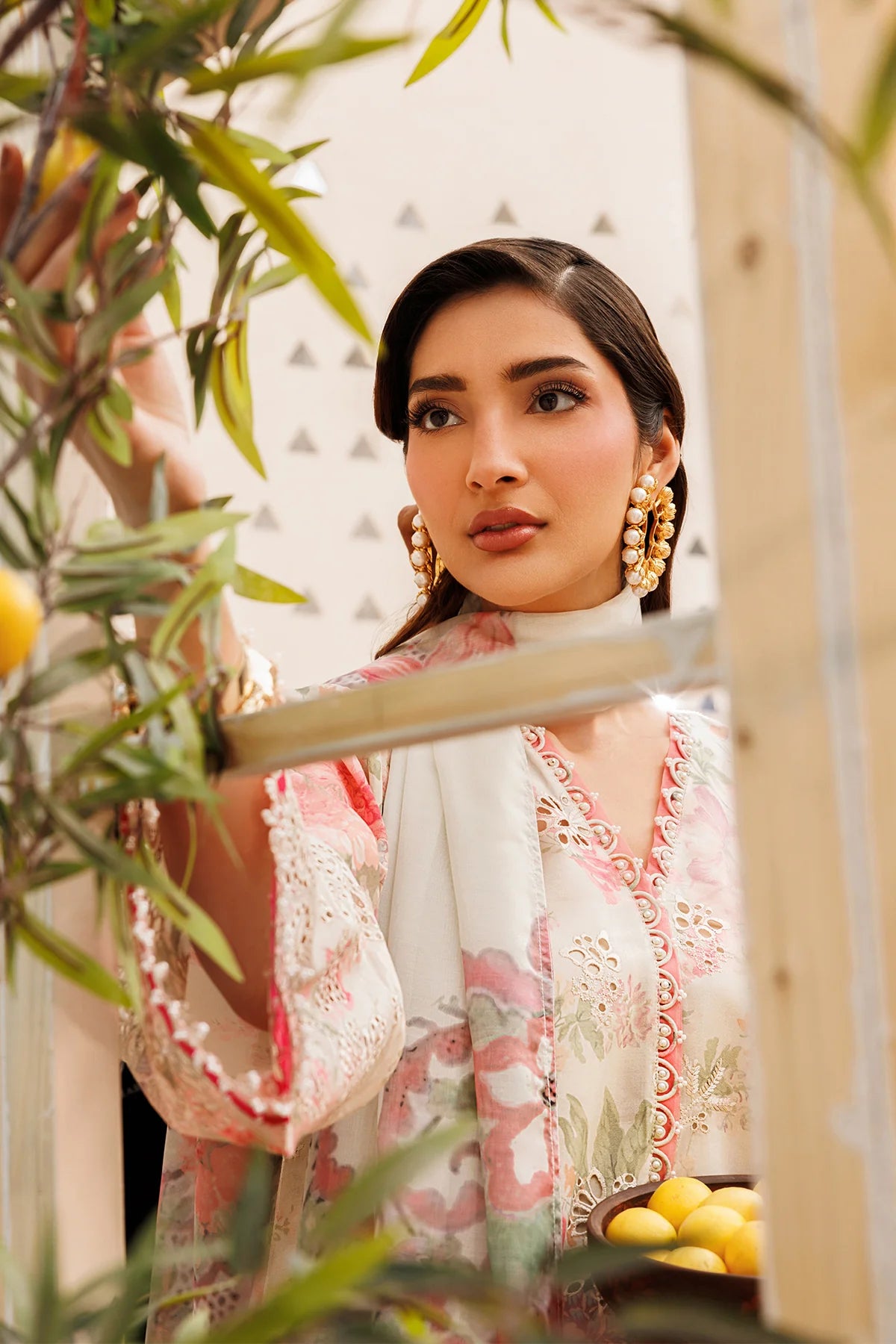 EMBROIDERED LAWN UF-4397