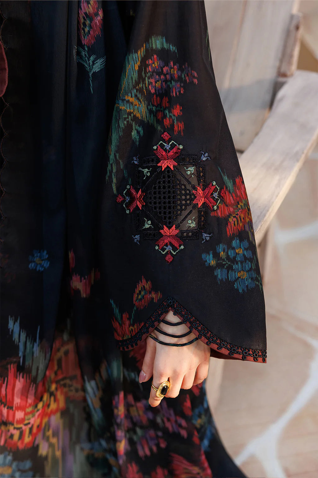 UE-663 PRINTED LAWN